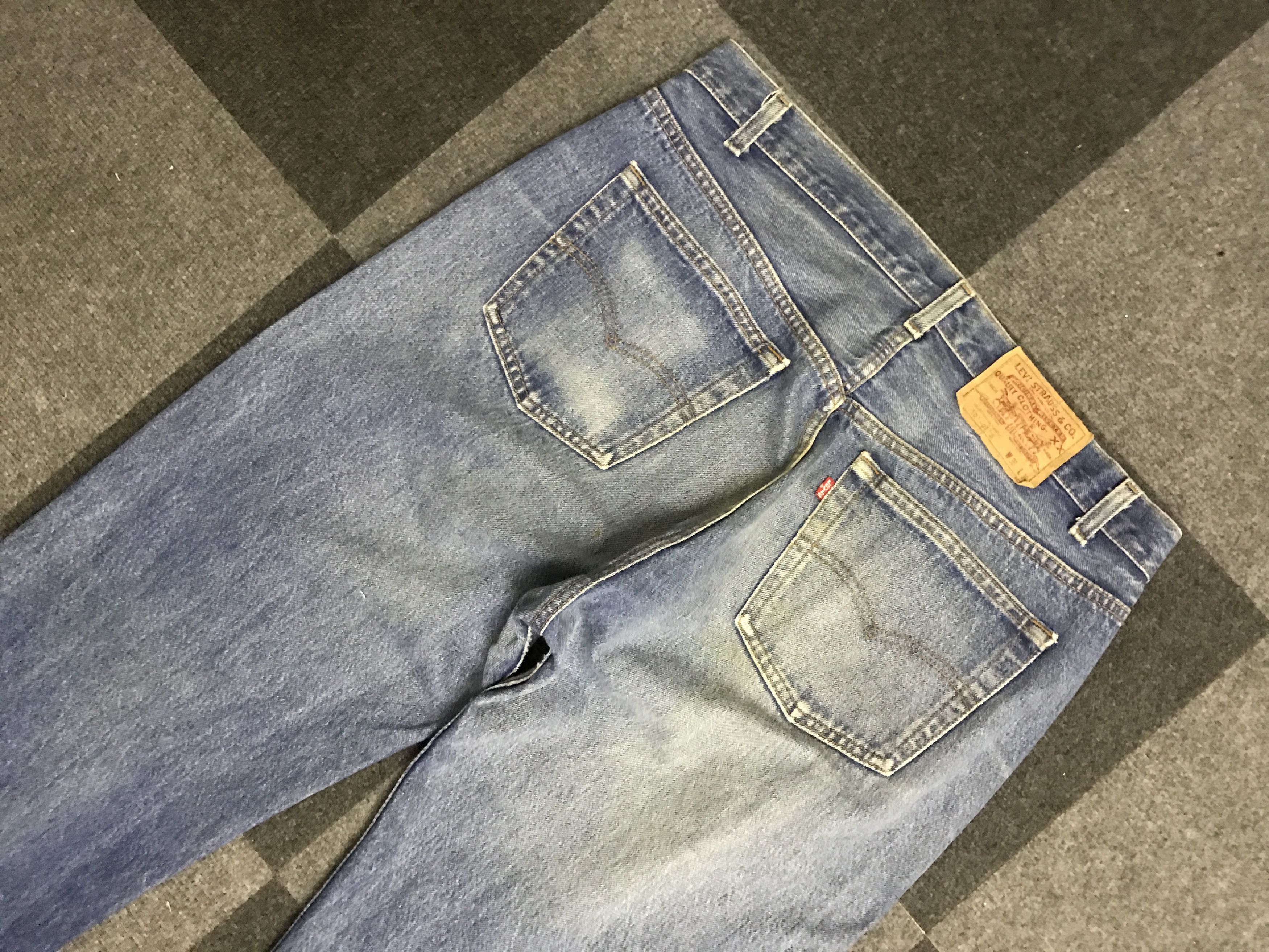 Levi's VLEV139-Vintage 80s Levis 501 Medium wash Jeans Size US 34 / EU 50 - 8 Thumbnail