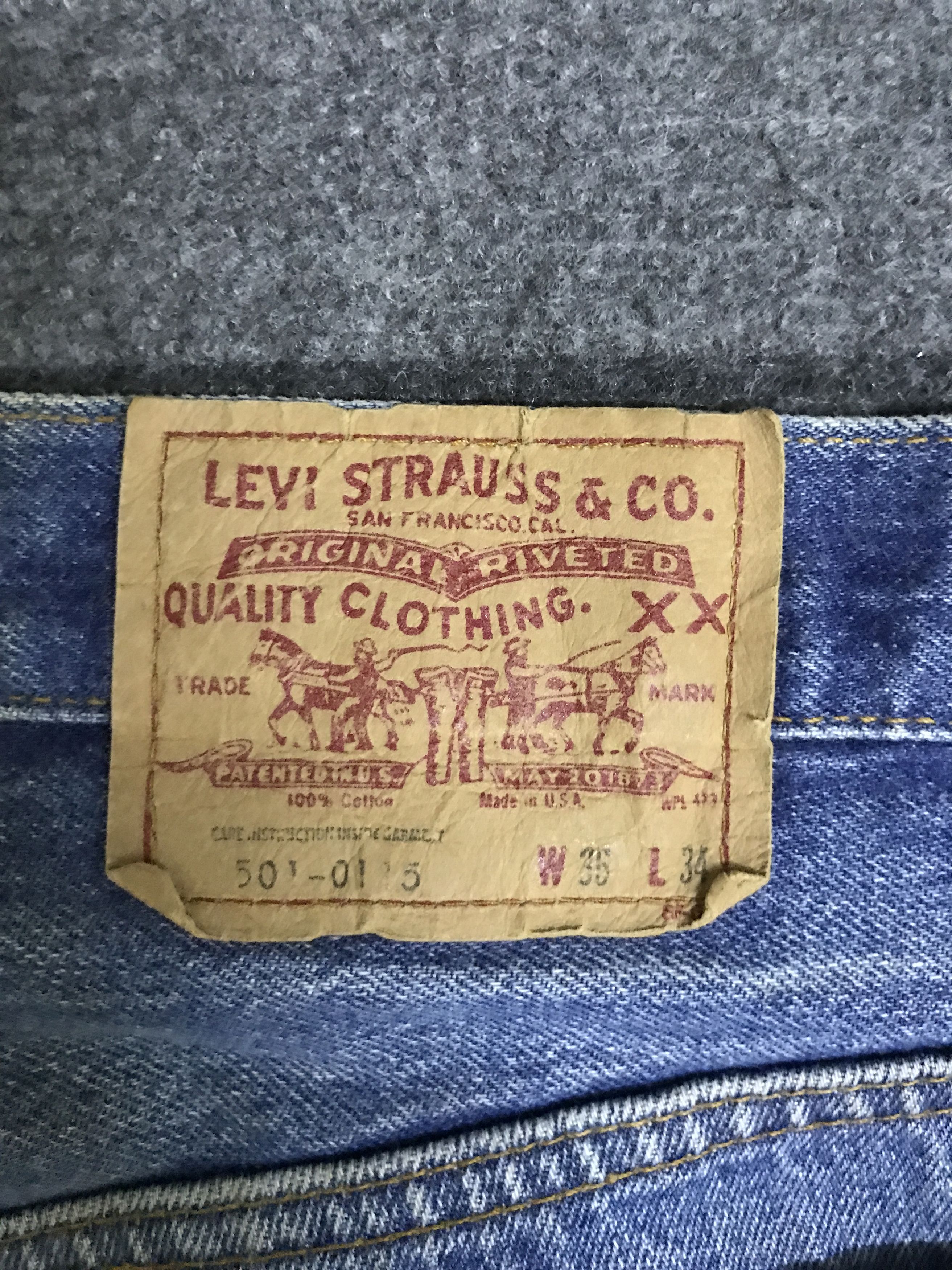 Levi's VLEV139-Vintage 80s Levis 501 Medium wash Jeans Size US 34 / EU 50 - 12 Thumbnail
