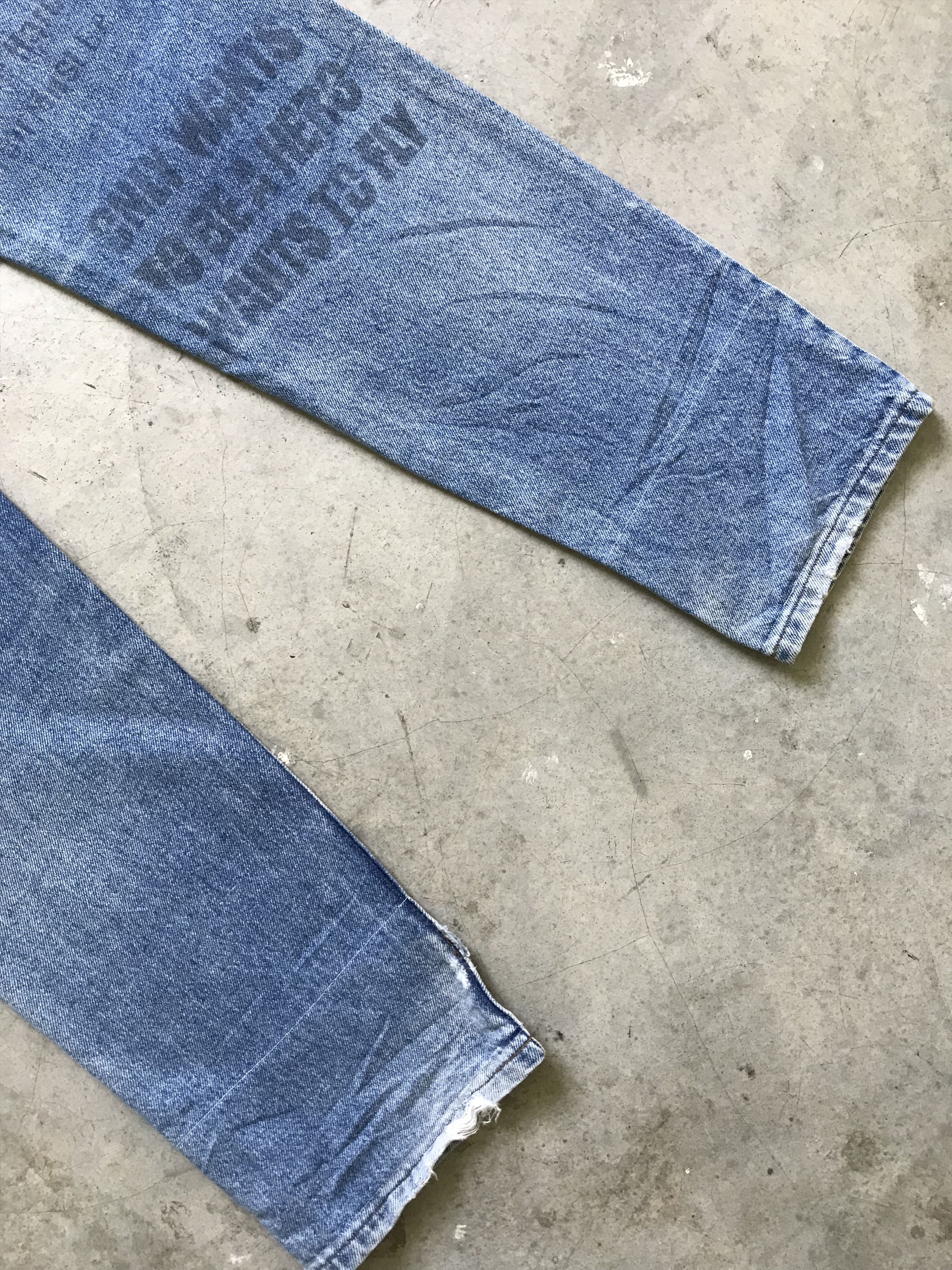 Levi's × Mickey Mouse VLEV11 - Vintage 80s Levis x Mickey Mouse Rebuild Denim Size US 31 - 11 Thumbnail