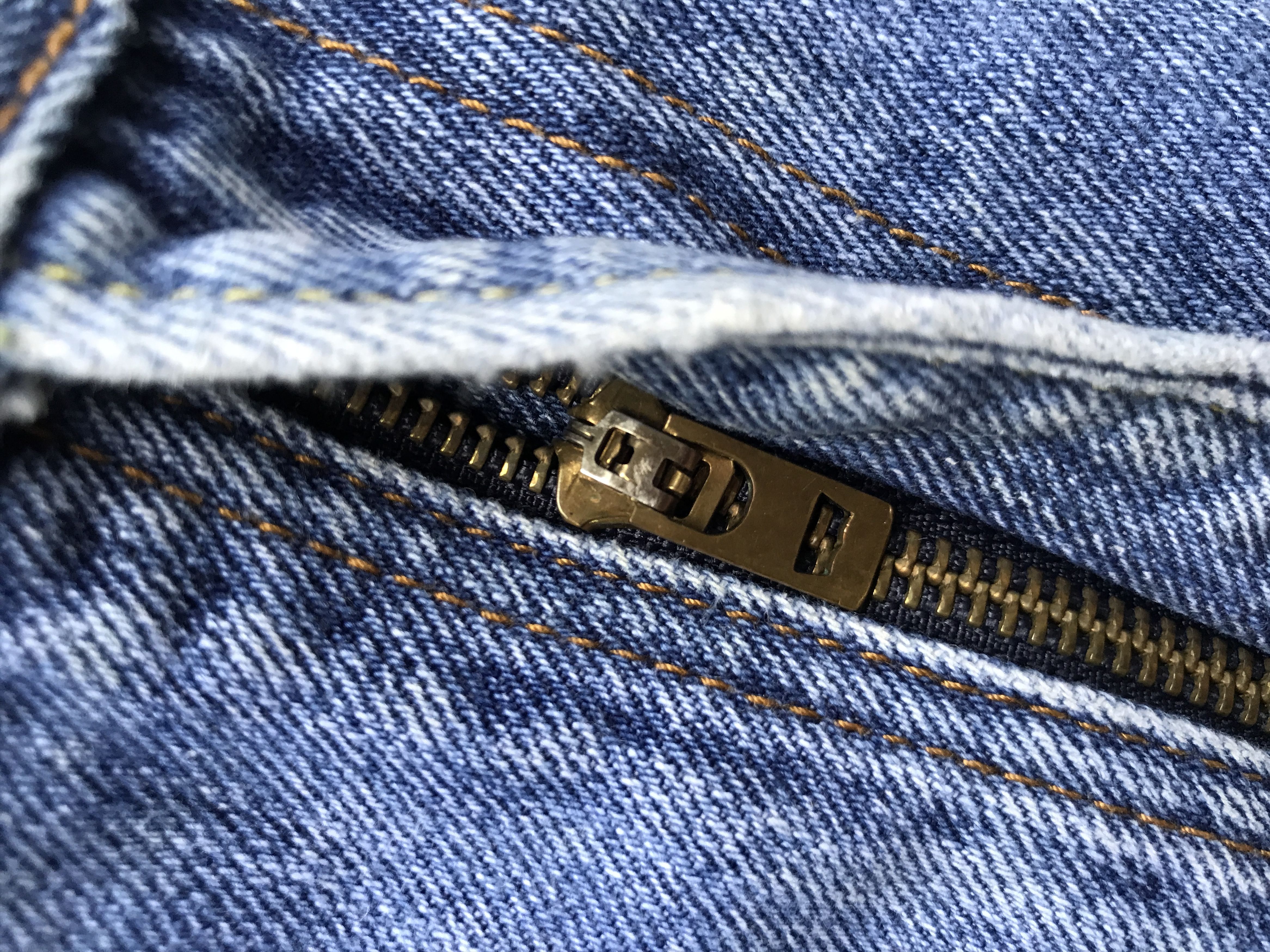 Levi's VLEV54 - Levis 505 Light Wash Regular Jeans Size US 37 - 7 Thumbnail