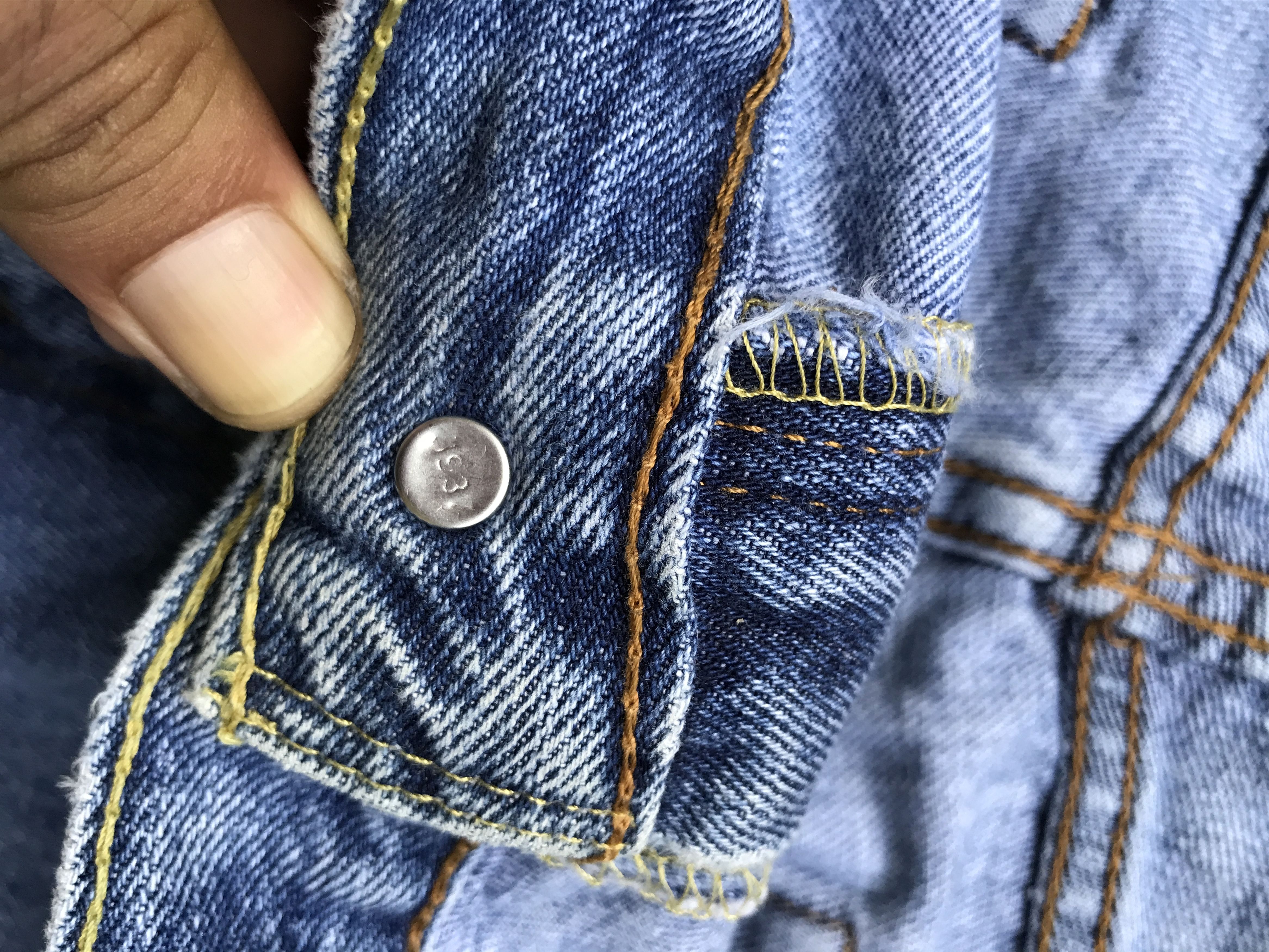 Levi's VLEV54 - Levis 505 Light Wash Regular Jeans Size US 37 - 5 Thumbnail