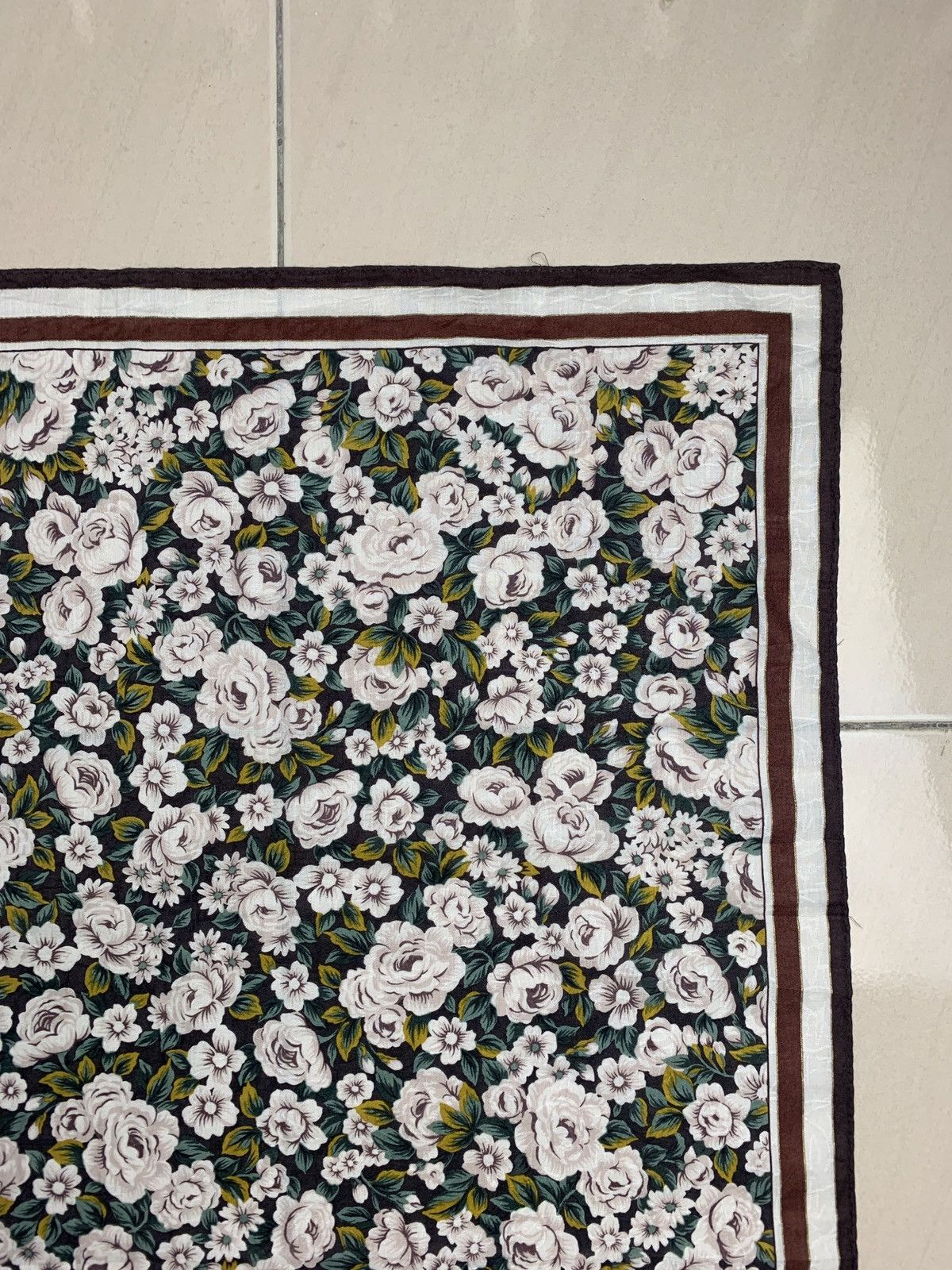 Designer Givenchy Handkerchief Pocketsquares Size ONE SIZE - 5 Thumbnail