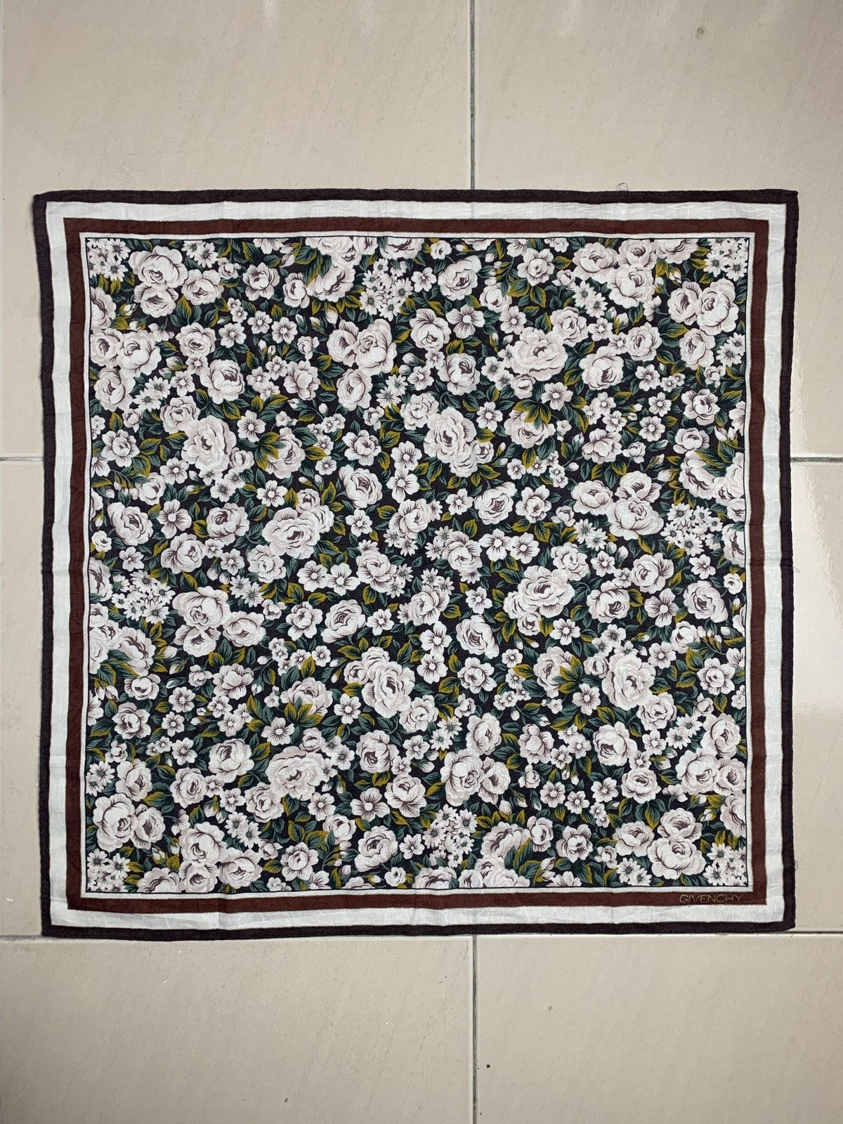 Designer Givenchy Handkerchief Pocketsquares Size ONE SIZE - 3 Thumbnail
