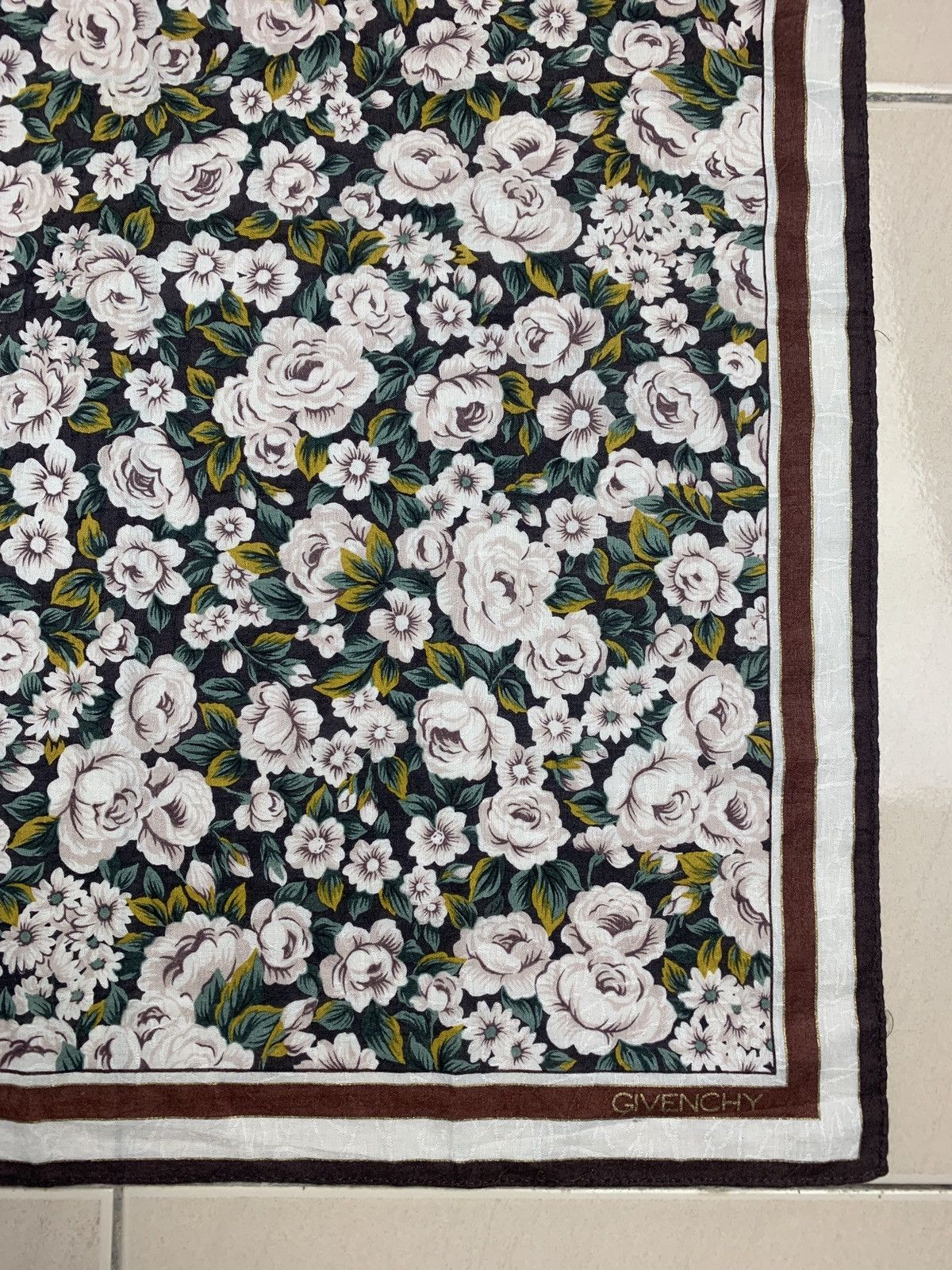 Designer Givenchy Handkerchief Pocketsquares Size ONE SIZE - 4 Thumbnail