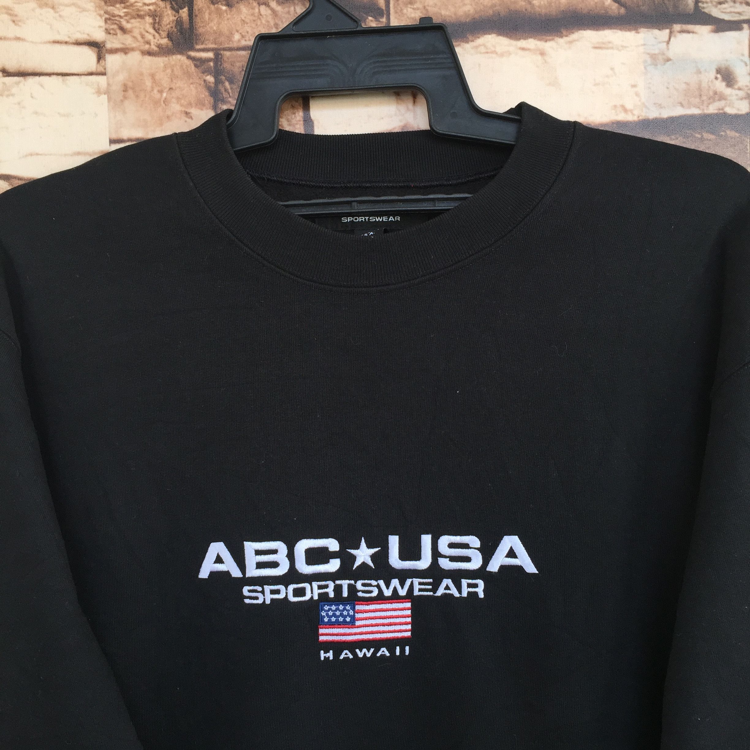 Vintage Vintage ABC HAWAII sweatshirt embroidered spell out size M Size US M / EU 48-50 / 2 - 2 Thumbnail
