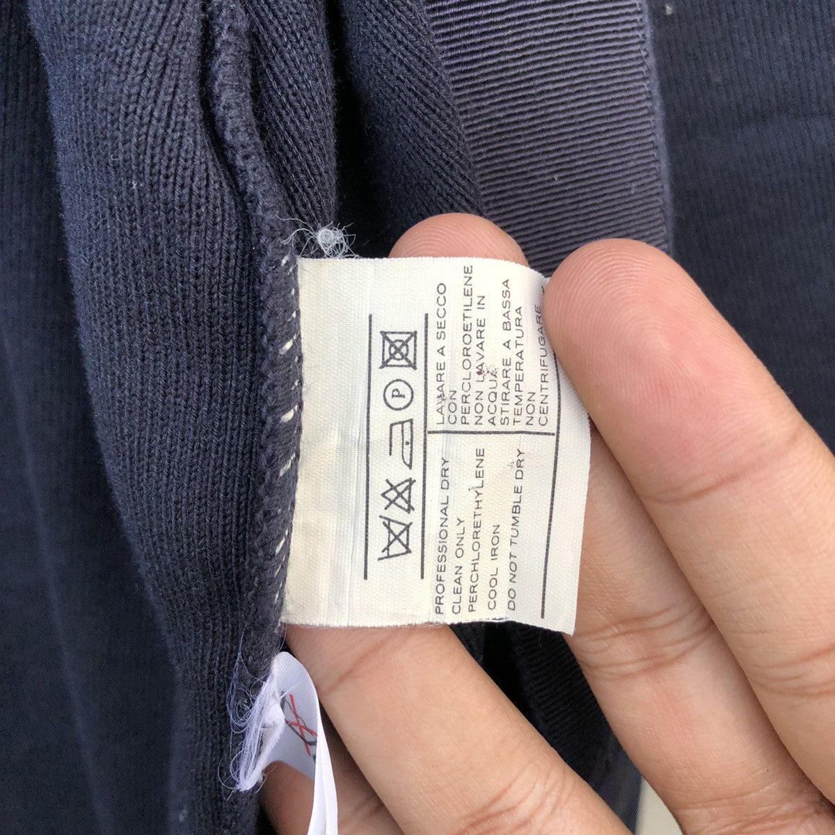 Salvatore Ferragamo Italian Designer Salvatore Ferragamo Oversized Cardigan Size US L / EU 52-54 / 3 - 9 Thumbnail