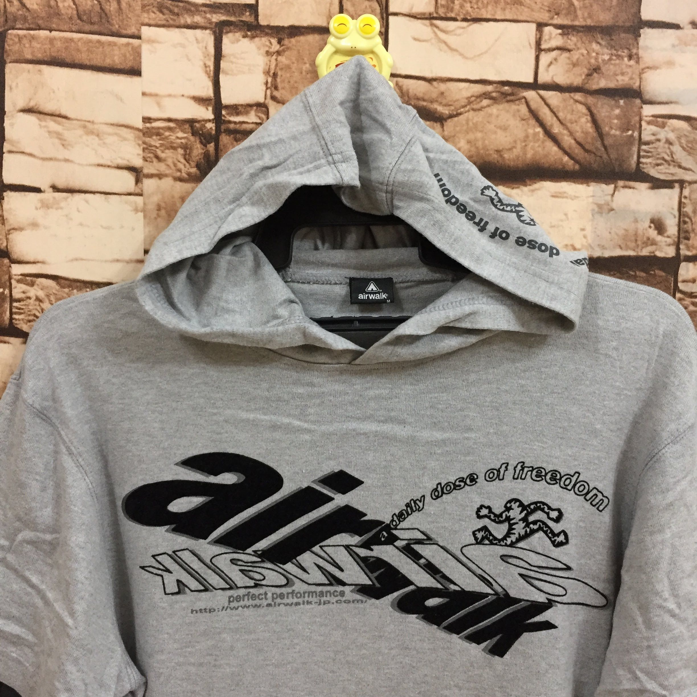Airwalk Vintage AIRWALK hoodie spellout size M light gray Size US M / EU 48-50 / 2 - 2 Thumbnail