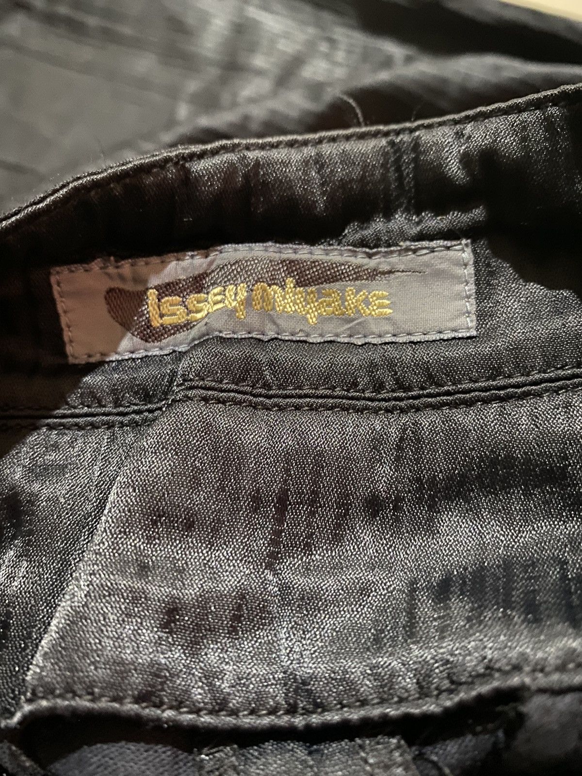 Issey Miyake 💥Vintage 90s Issey Miyake Buckle Back Stripe Pant Size 25" / US 0 / IT 36 - 7 Thumbnail