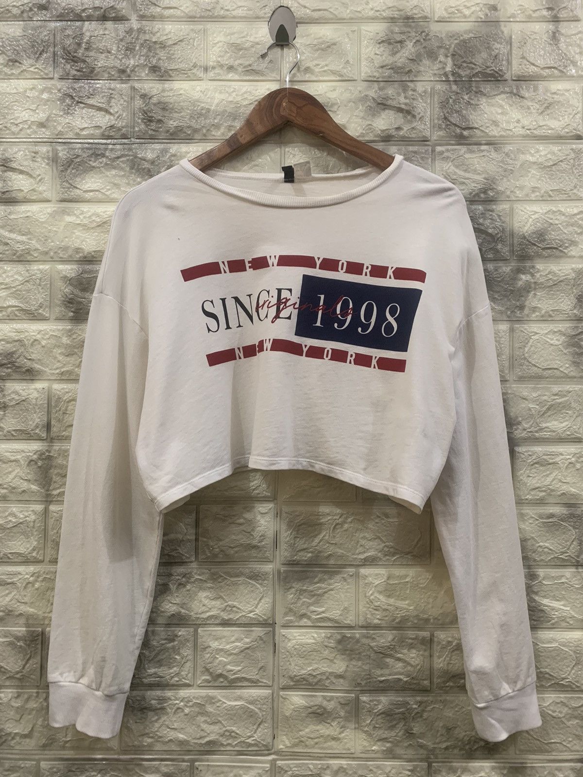 Divided New york cropped shirt Size US M / EU 48-50 / 2 - 1 Thumbnail