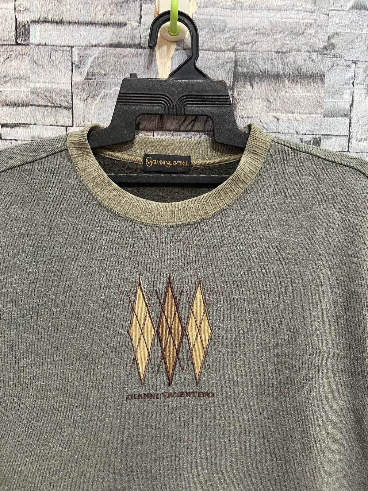 Valentino Vintage Gianni Valentino sweatshirt embroidered spell out Size US L / EU 52-54 / 3 - 2 Thumbnail