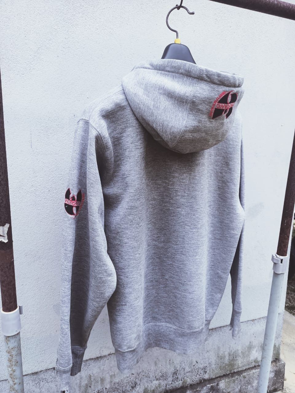 Rap Tees × Vintage × Wu-Tang Clan Vintage Wu-Tang Clan “1996” Hoodie – Raw Hip-Hop Energy Size US XS / EU 42 / 0 - 5 Thumbnail
