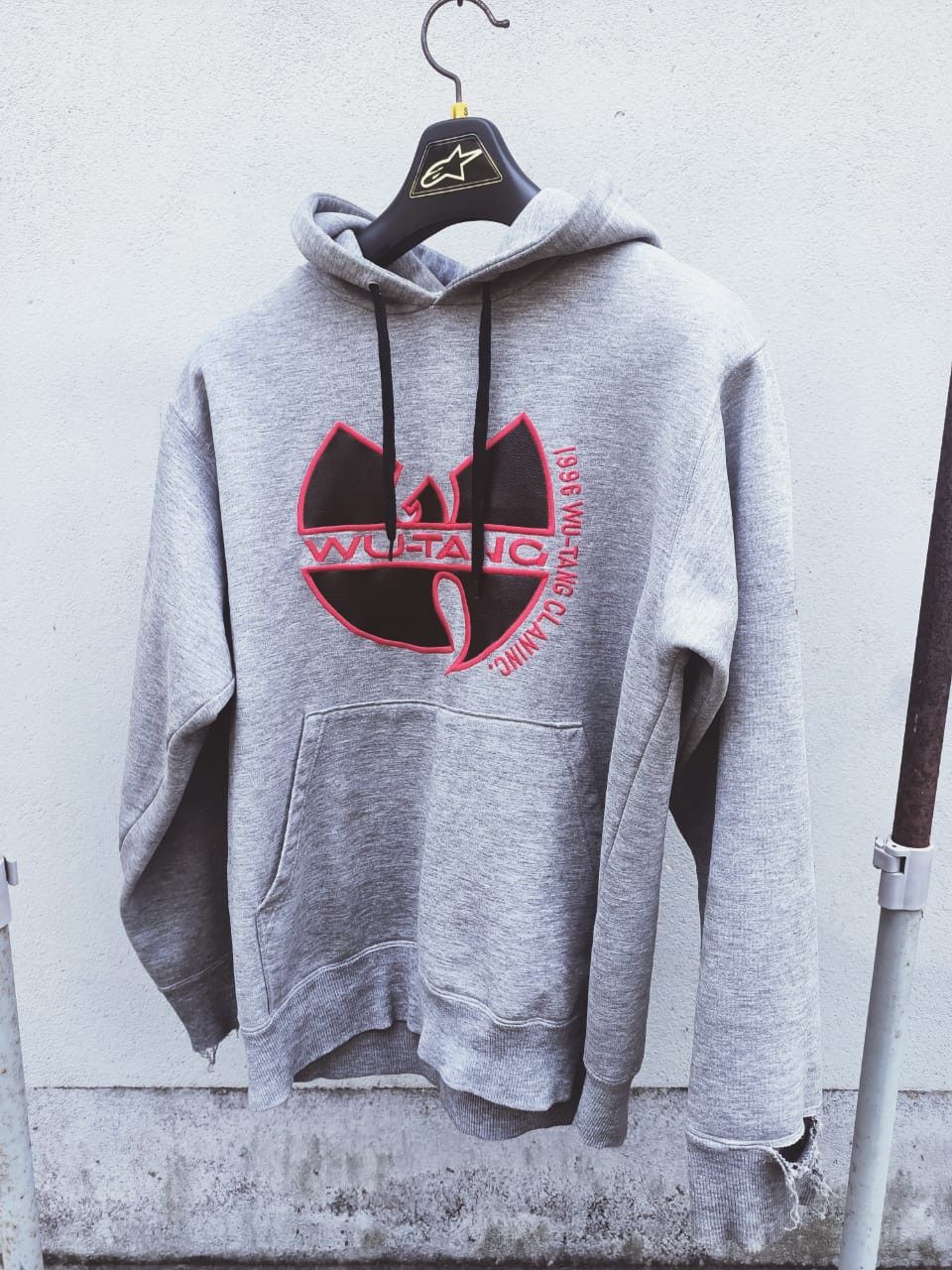 Rap Tees × Vintage × Wu-Tang Clan Vintage Wu-Tang Clan “1996” Hoodie – Raw Hip-Hop Energy Size US XS / EU 42 / 0 - 1 Thumbnail
