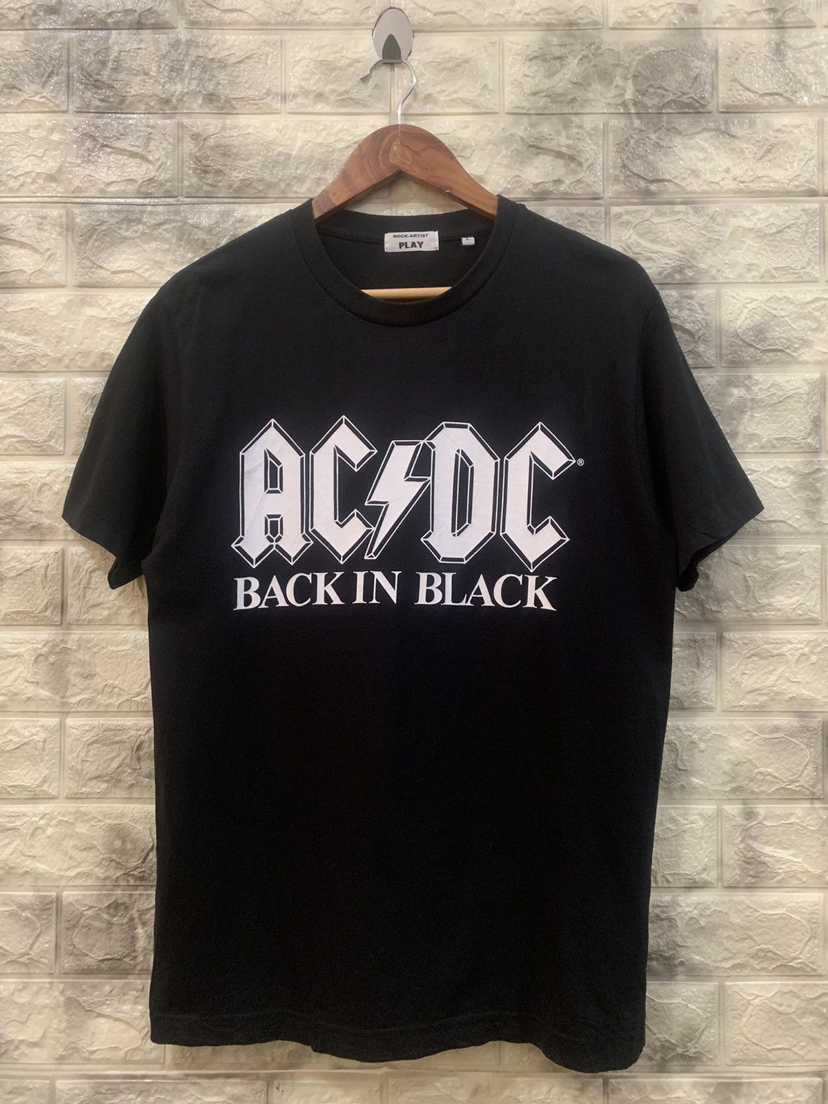 AC/DC - Back in black album tees