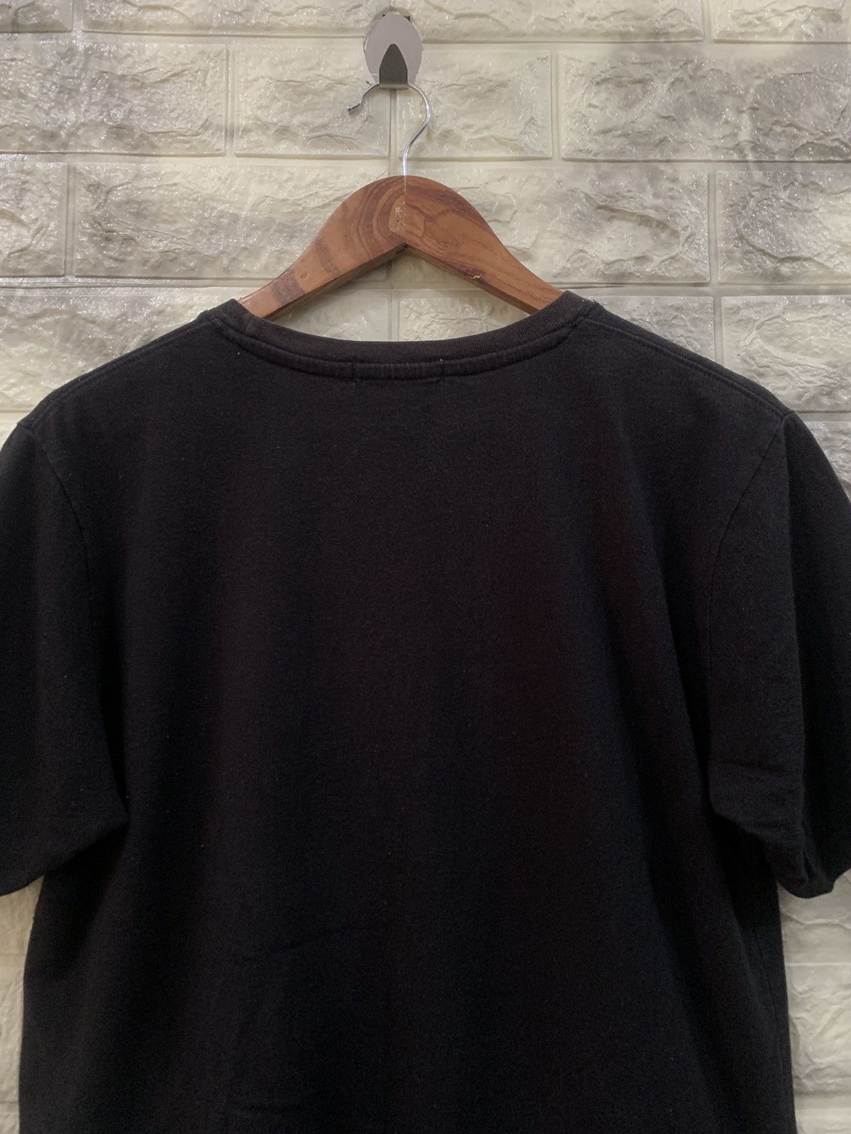 Vintage Vintage pluvious black tee Size US M / EU 48-50 / 2 - 6 Thumbnail