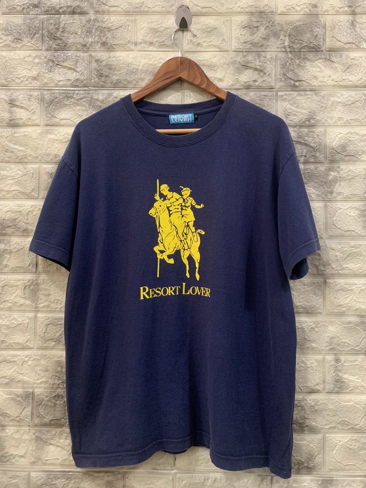 Vintage Resort Lover big logo tee