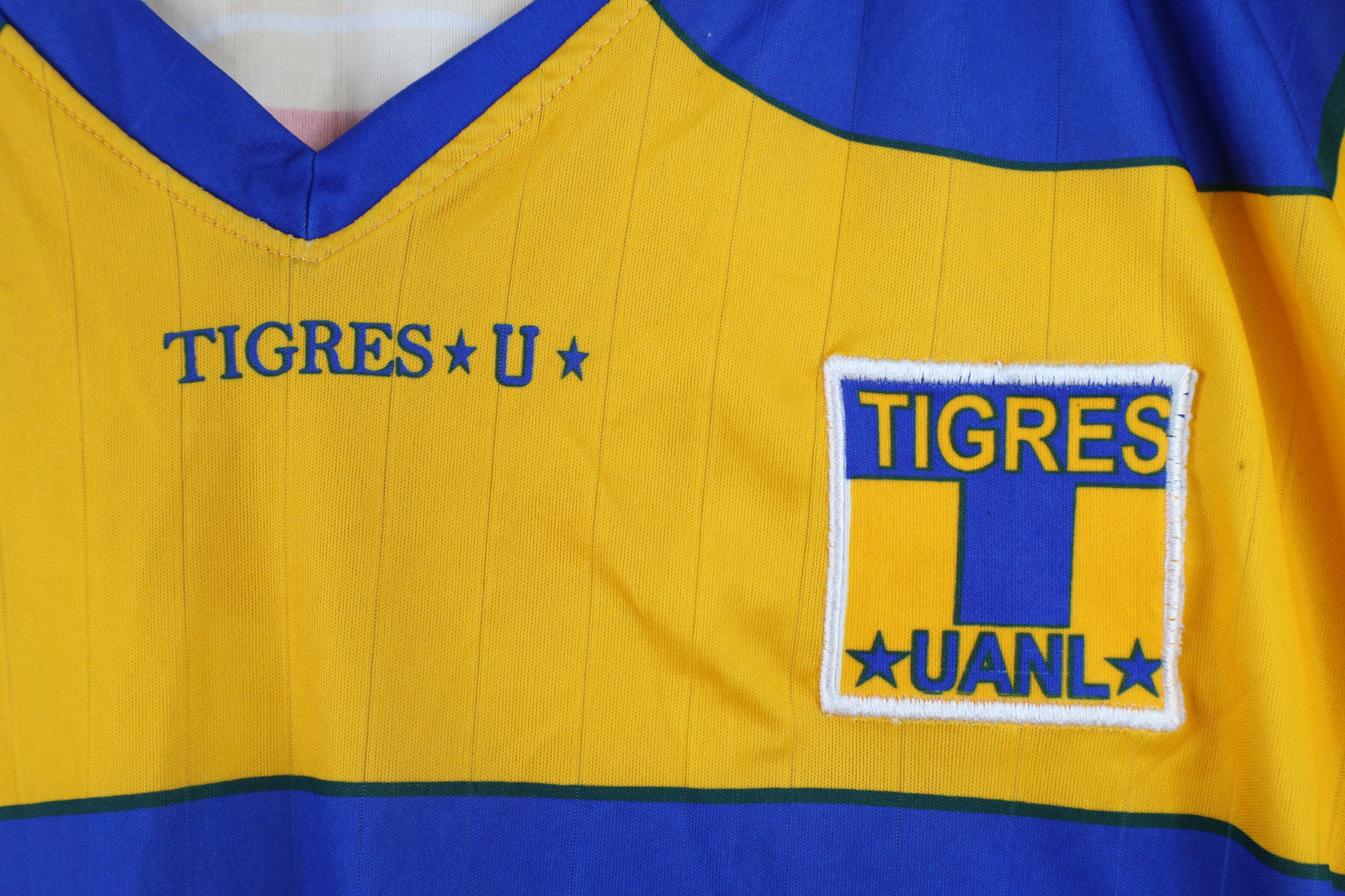 Vintage Vintage UANL Spell Out Soccer Football Jersey Mexico Liga MX Size US XL / EU 56 / 4 - 8 Thumbnail