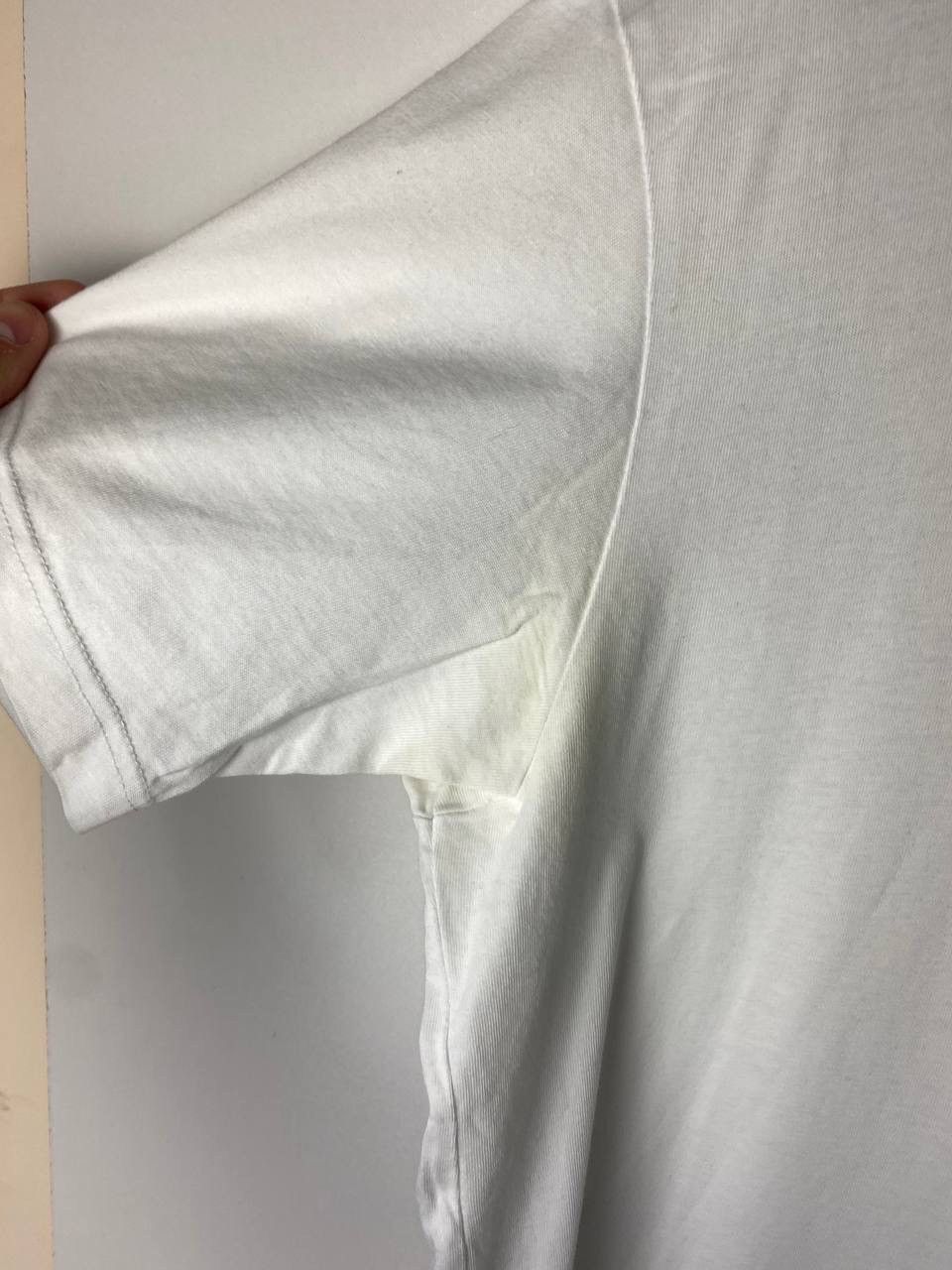 Comme des Garcons Comme des Garçons luxury t-shirt size L Size US L / EU 52-54 / 3 - 6 Thumbnail