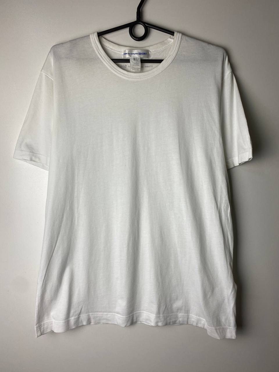 Comme des Garcons Comme des Garçons luxury t-shirt size L Size US L / EU 52-54 / 3 - 1 Thumbnail