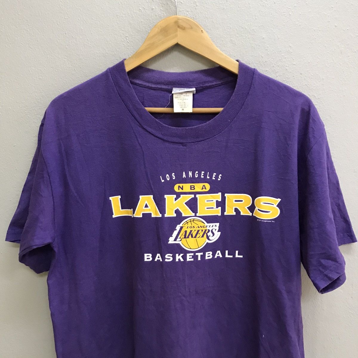 NBA × Vintage VINTAGE 90s LOS ANGELES LAKERS NBA BASKETBALL TSHIRT Size US M / EU 48-50 / 2 - 4 Thumbnail