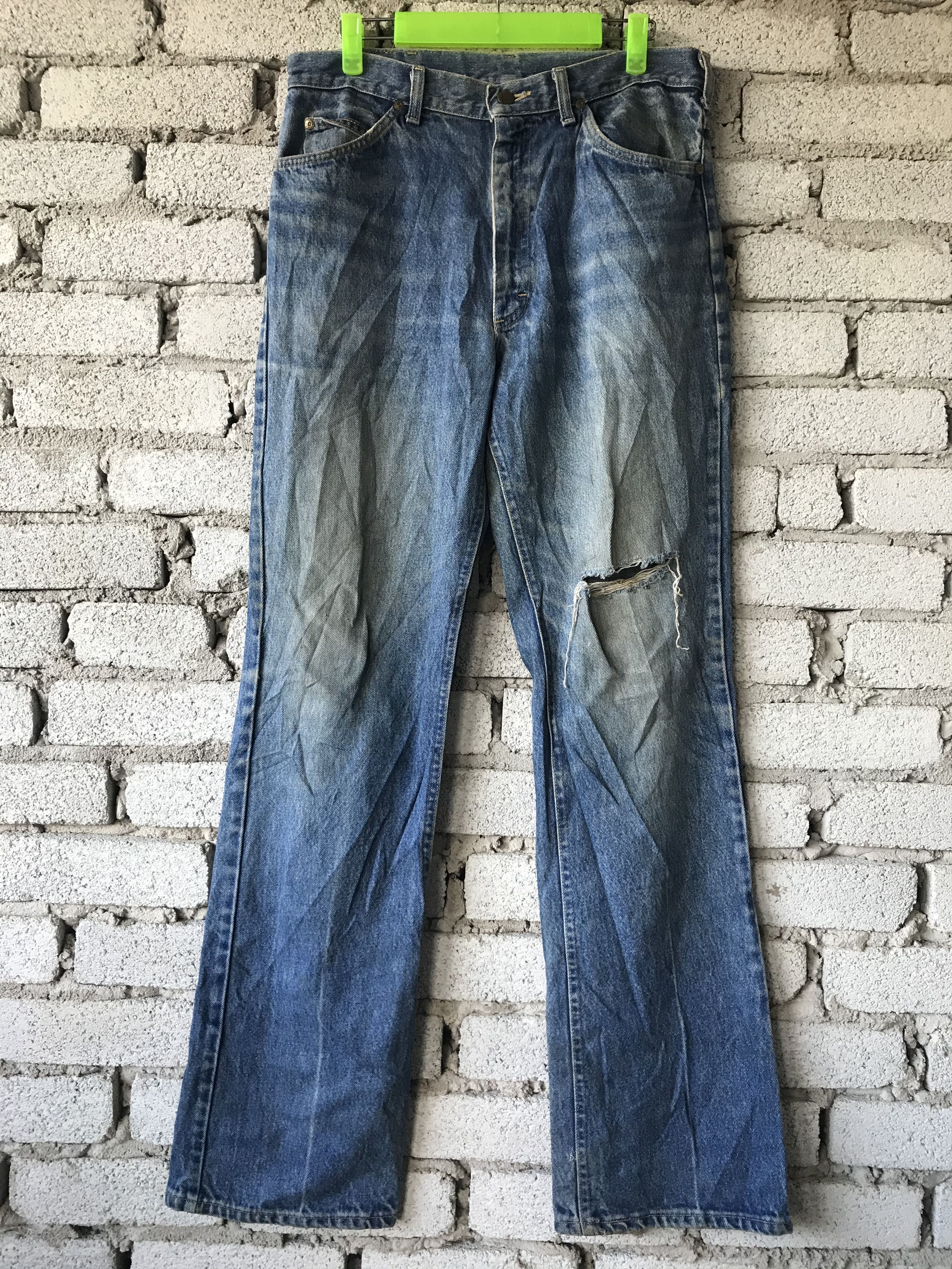 Lee Flare Lee Riders Jeans Distressed Made in USA Size US 33 - 1 Thumbnail