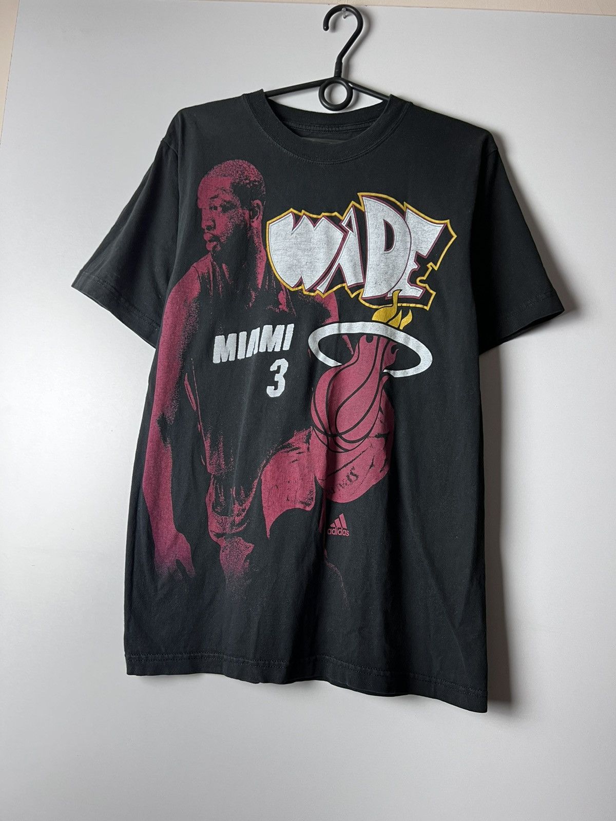 Vintage Miami Wade Adidas vintage t-shirt size M Size US M / EU 48-50 / 2 - 1 Thumbnail