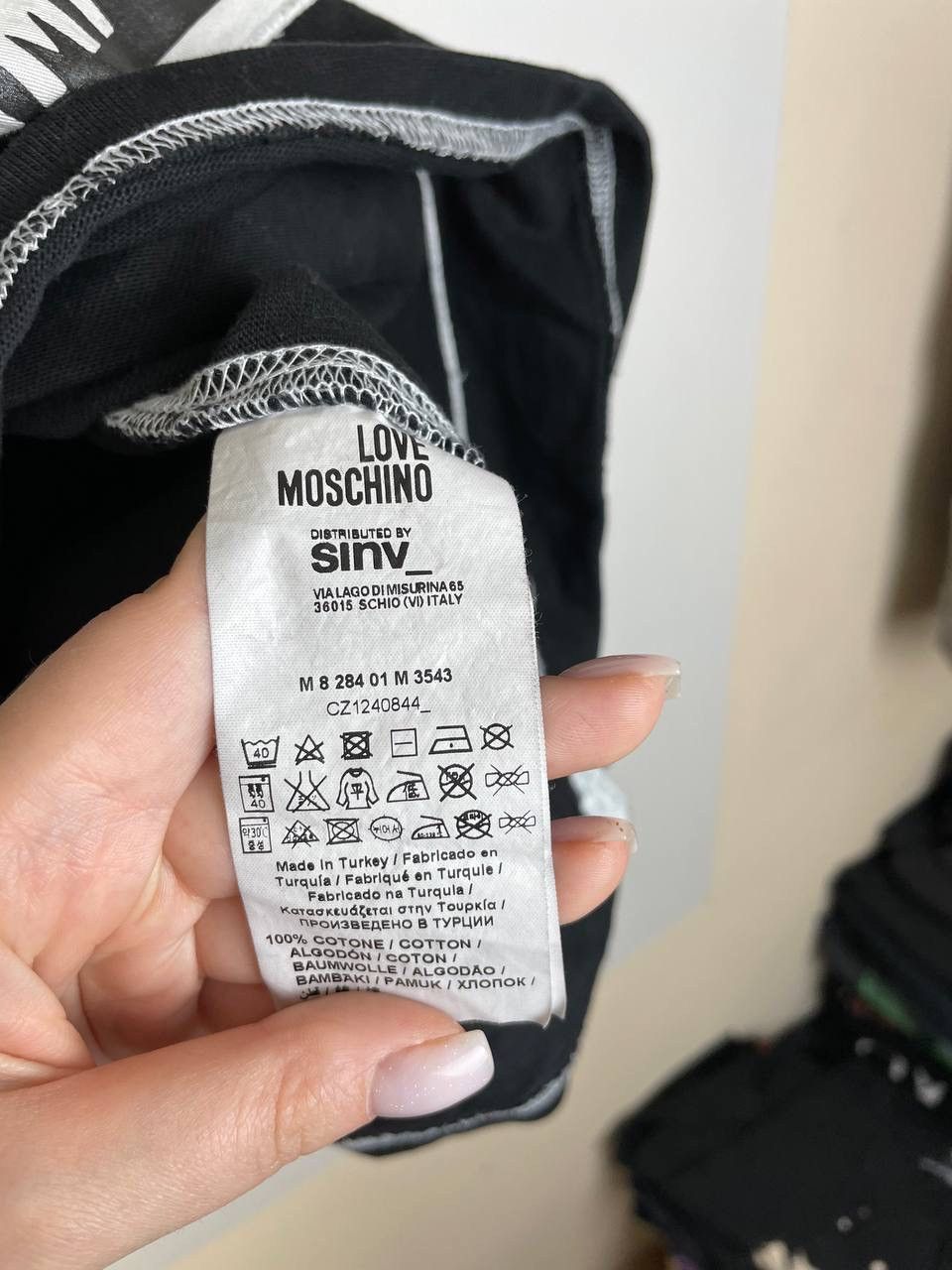 Moschino Moschino luxury t-shirt size L Size US L / EU 52-54 / 3 - 3 Thumbnail