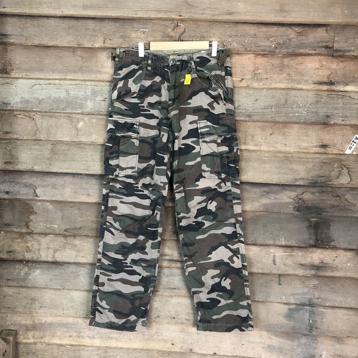 Japanese Brand DL Surplus Green Army Cargo Multipocket Pants #1988 Size US 29 - 1 Thumbnail