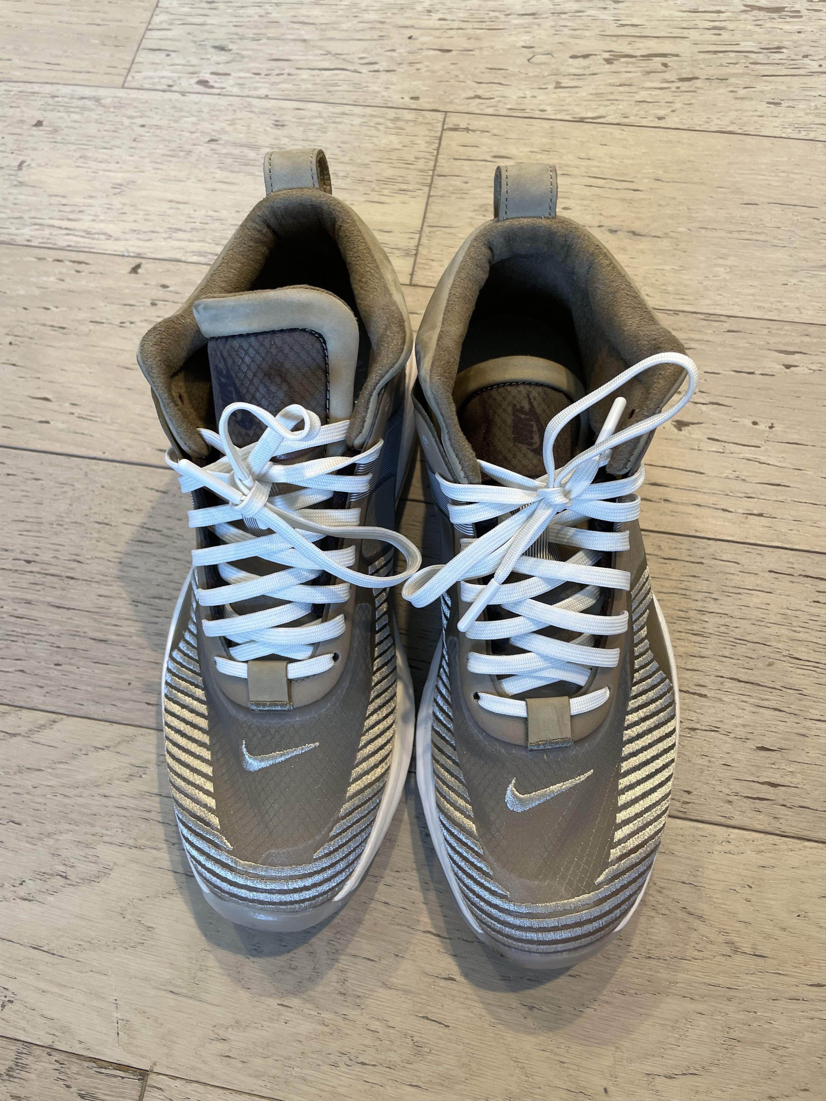 John Elliott × Nike Nike John Elliott x LeBron Icon QS Parachute Size US 8 / EU 41 - 2 Thumbnail