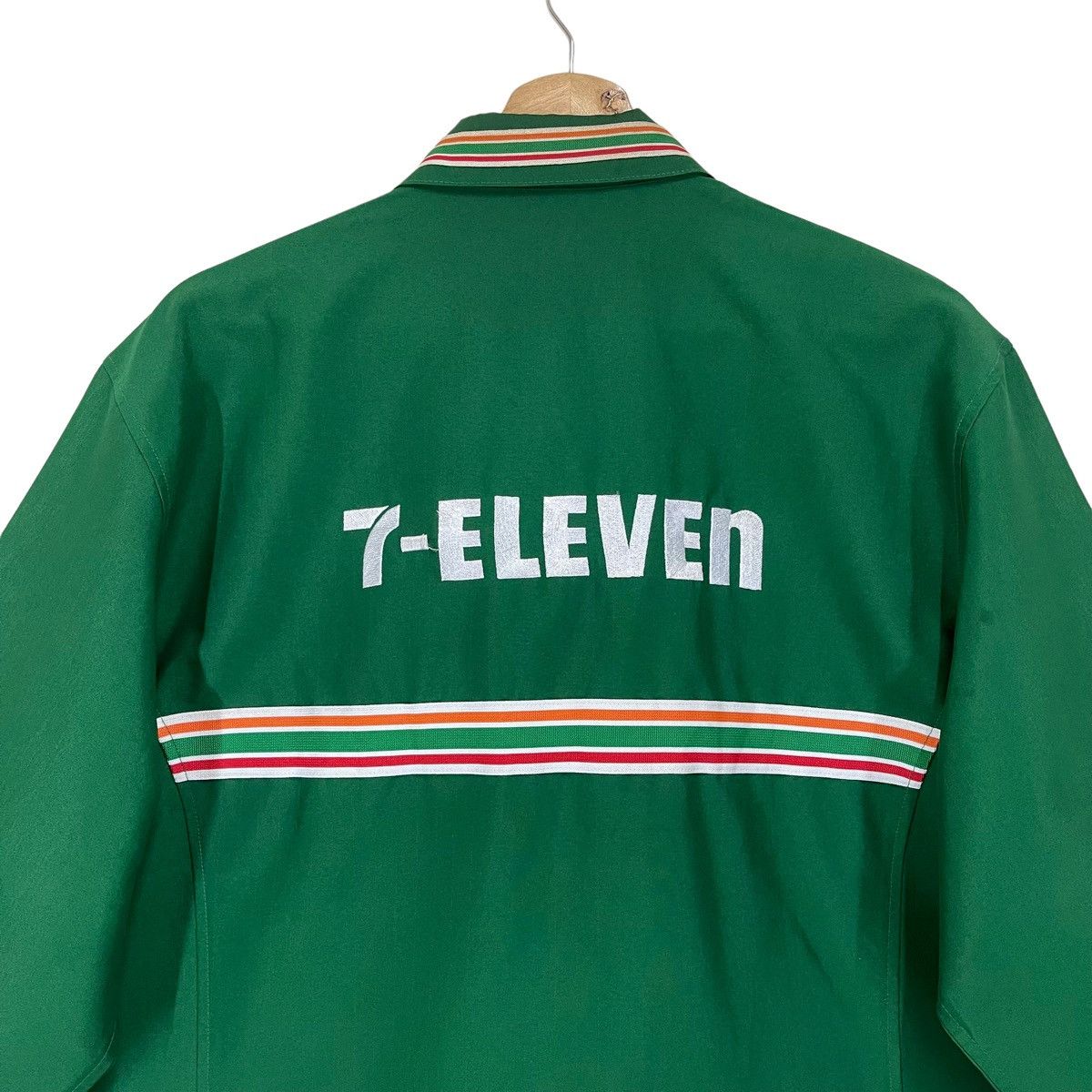 Japanese Brand Vintage 7-ELEVEN Uniform Shirt/Jacket Zip Up Size US L / EU 52-54 / 3 - 9 Thumbnail