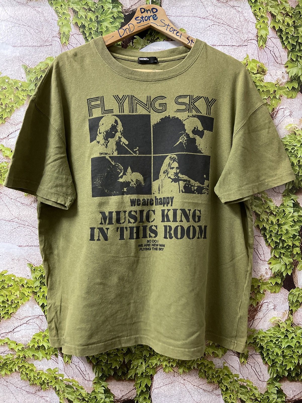 VINTAGE SIDEWAY FLYING THE SKY TEE VERY RARE