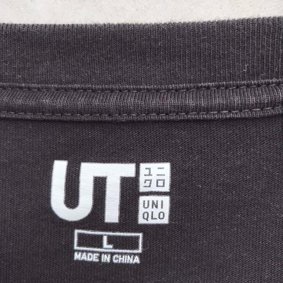Uniqlo RARE🔥 Warner Bros Size US L / EU 52-54 / 3 - 5 Thumbnail