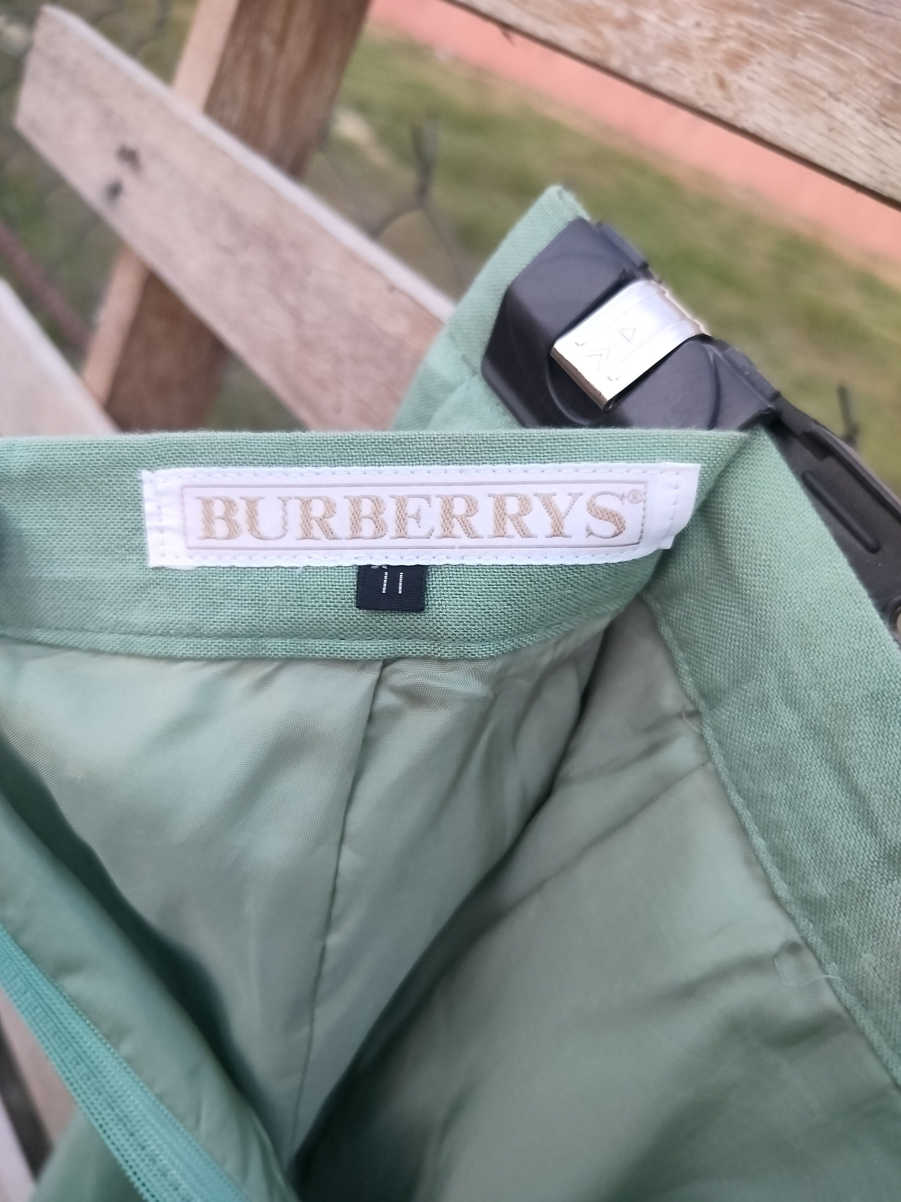 Burberry VINTAGE BURBERRY PLAIN SKIRT Size 27" / US 4 / IT 40 - 3 Thumbnail