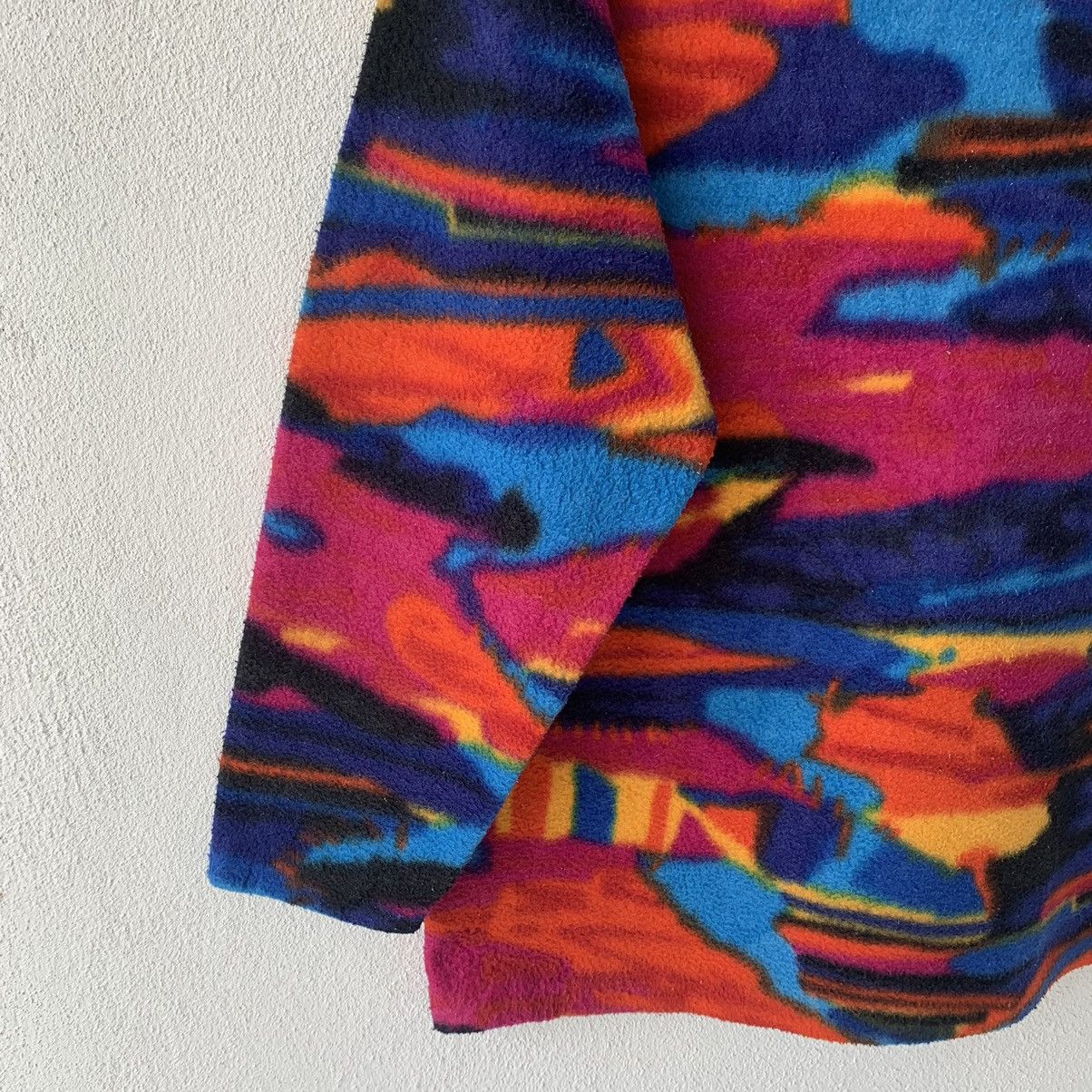 Japanese Brand SKUALEWIS fleece turtleneck sweater multicolor design.. Size US S / EU 44-46 / 1 - 5 Thumbnail