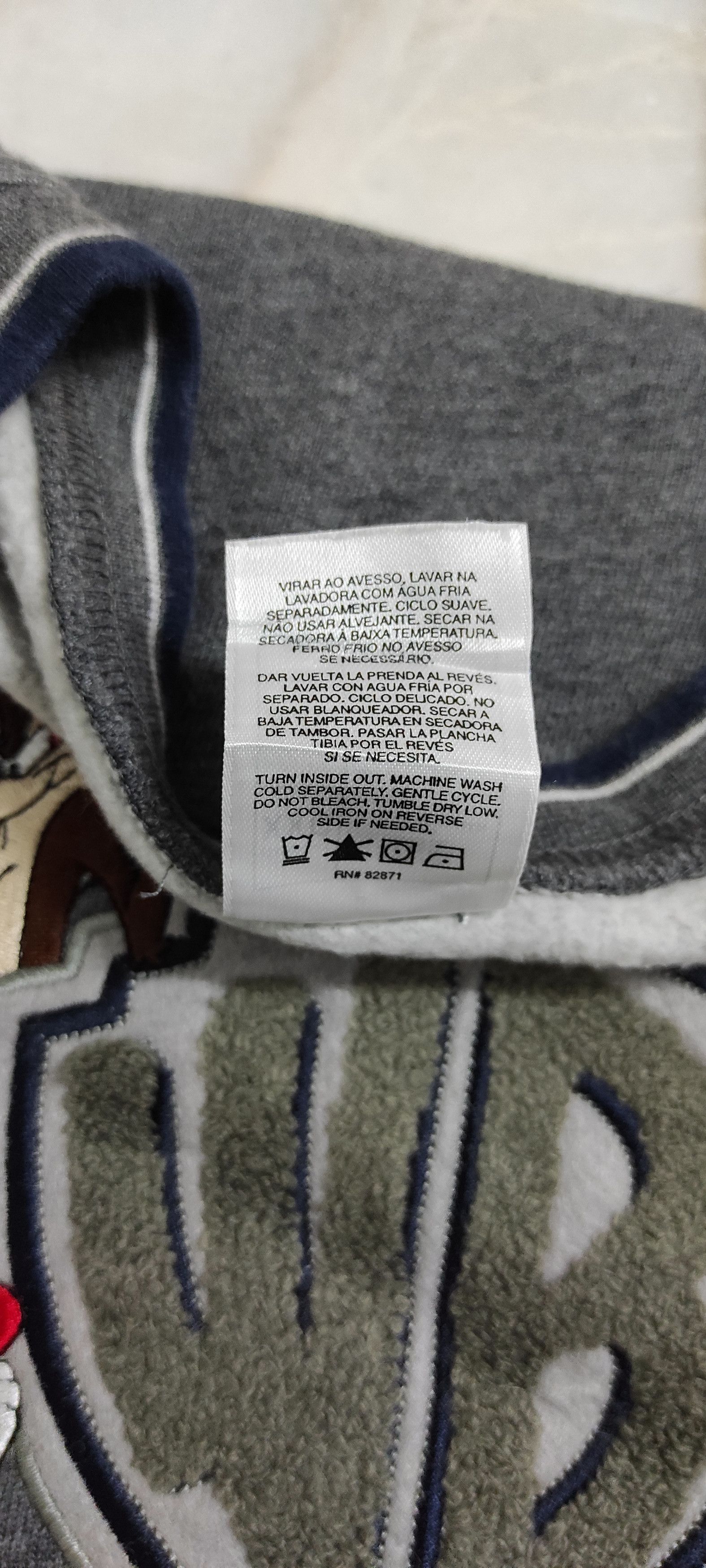 Rap Tees Vintage 2000 PROPERTY OF WARNER BROS. embroidered design Size US XXL / EU 58 / 5 - 5 Thumbnail