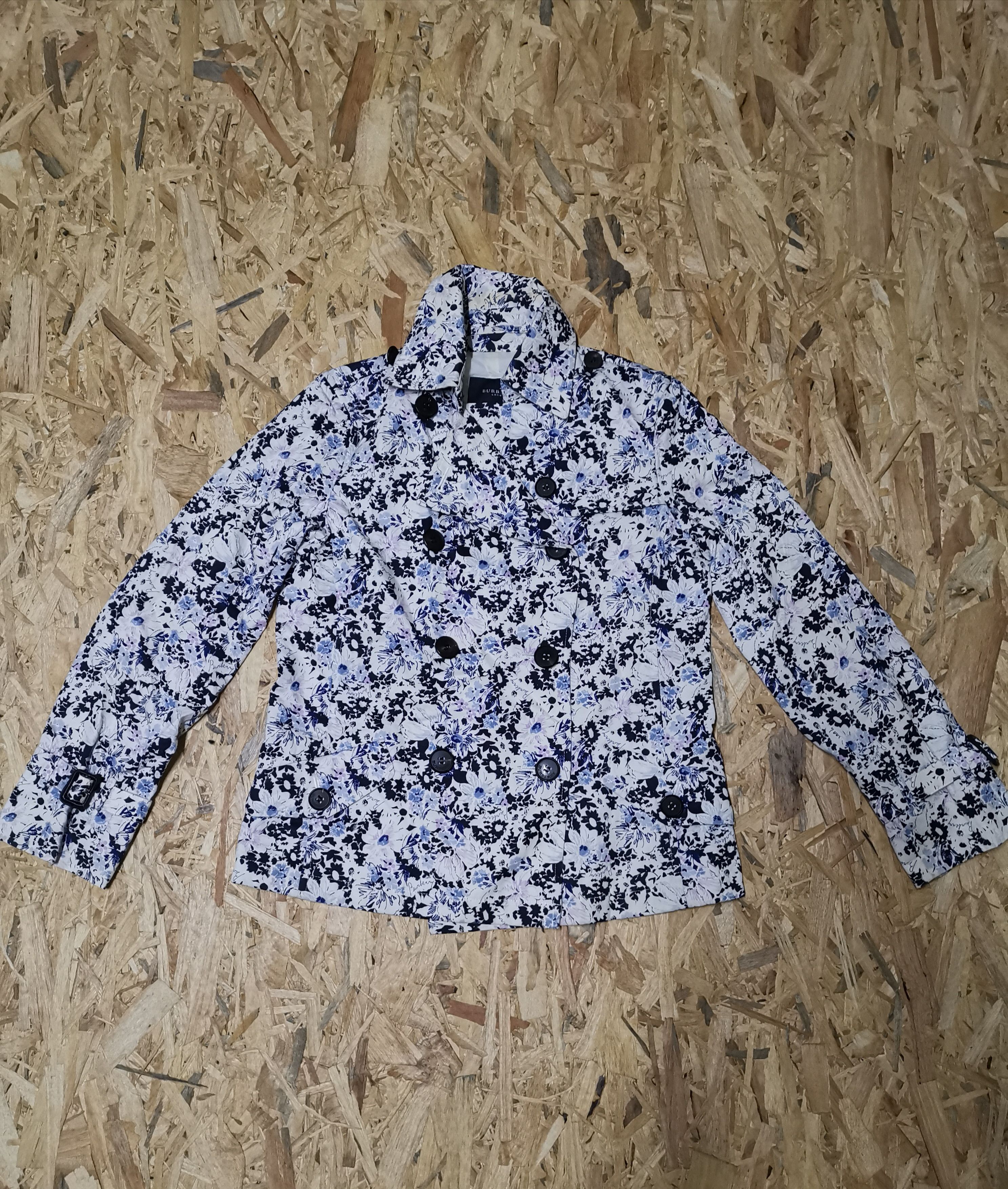 Flower Print By Burberry London #cw21