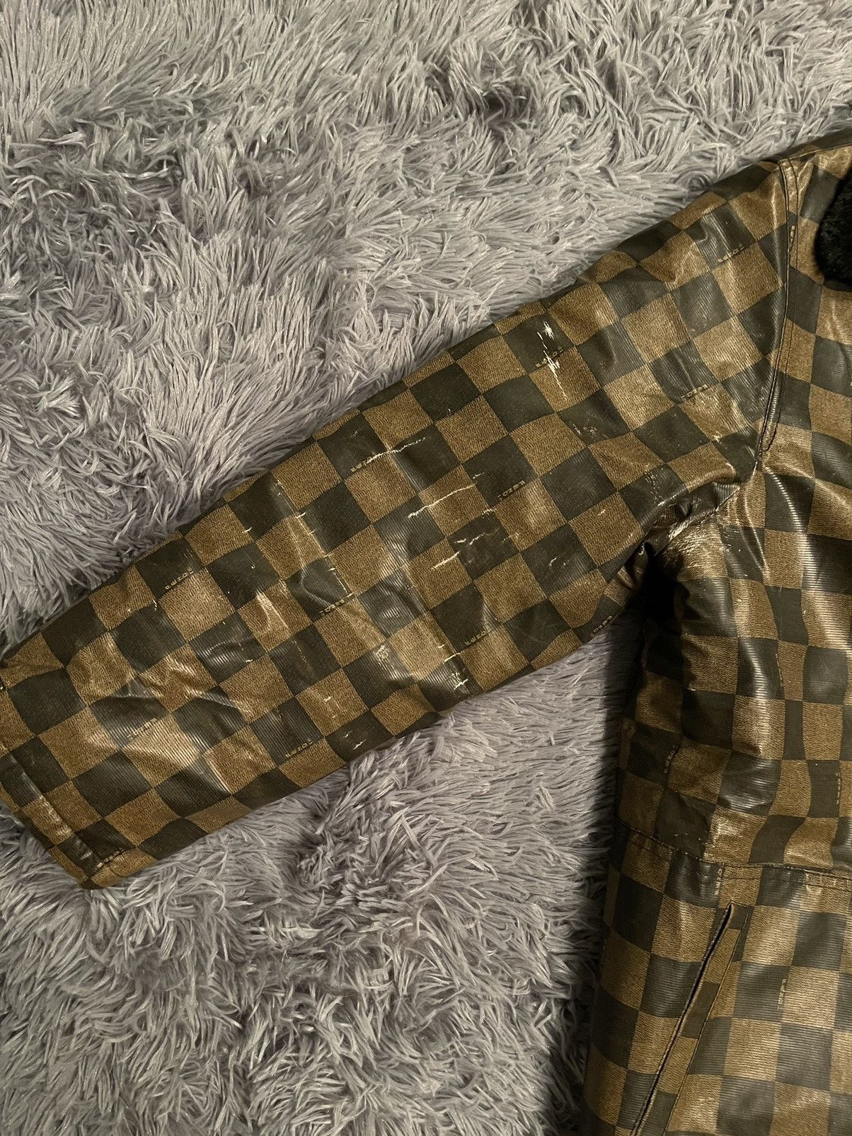 Fendi × Vintage Fendi vintage monogram multilogo fur coat Size L / US 10 / IT 46 - 12 Thumbnail