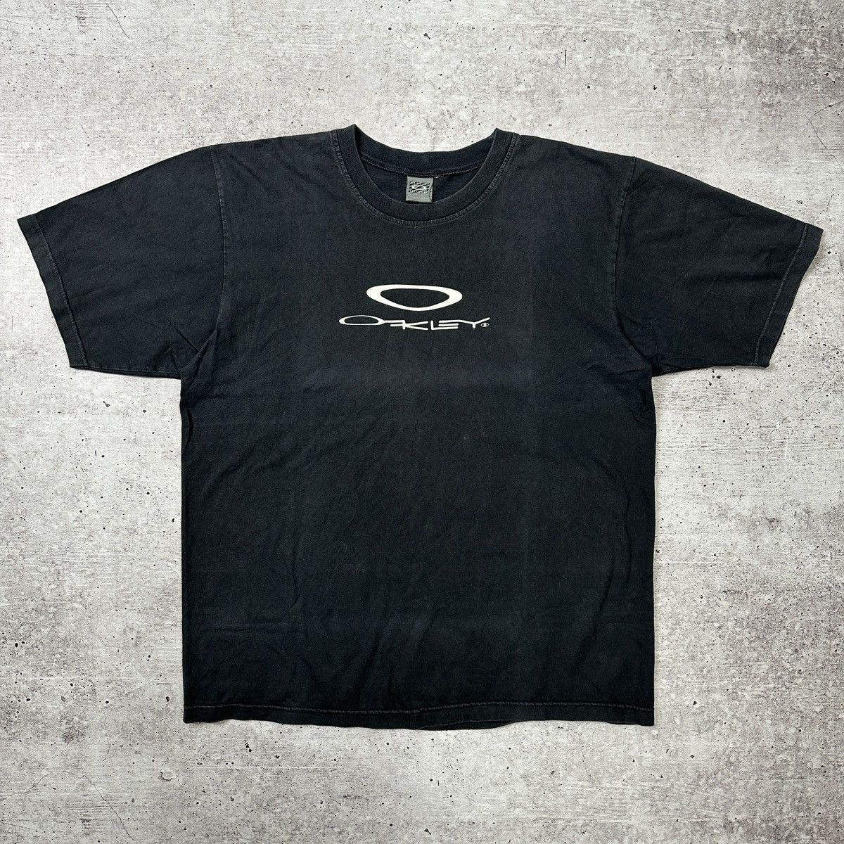 Fresh Look at Vintage Vintage 90 S Oakley Software T Shirt