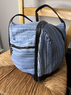 Issey Miyake Pleats Please Bias Pleated Medium Shoulder Bag Black