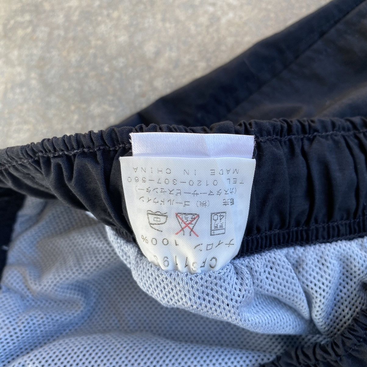 Champion Vintage Champion Shorts Pants Size US 27 - 6 Thumbnail
