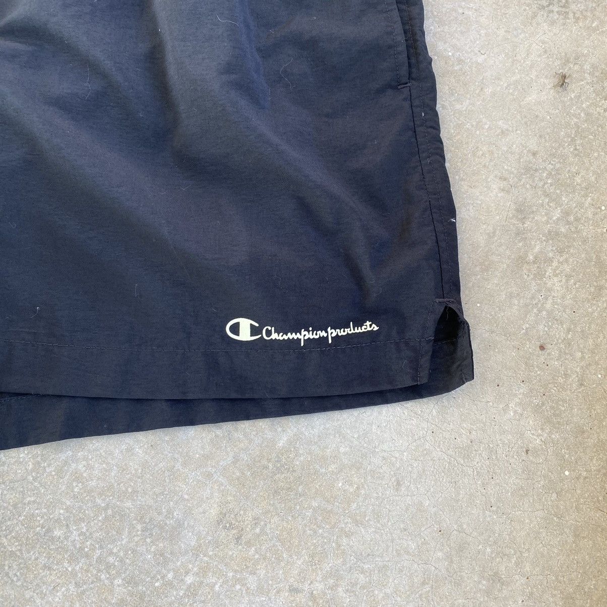 Champion Vintage Champion Shorts Pants Size US 27 - 3 Thumbnail