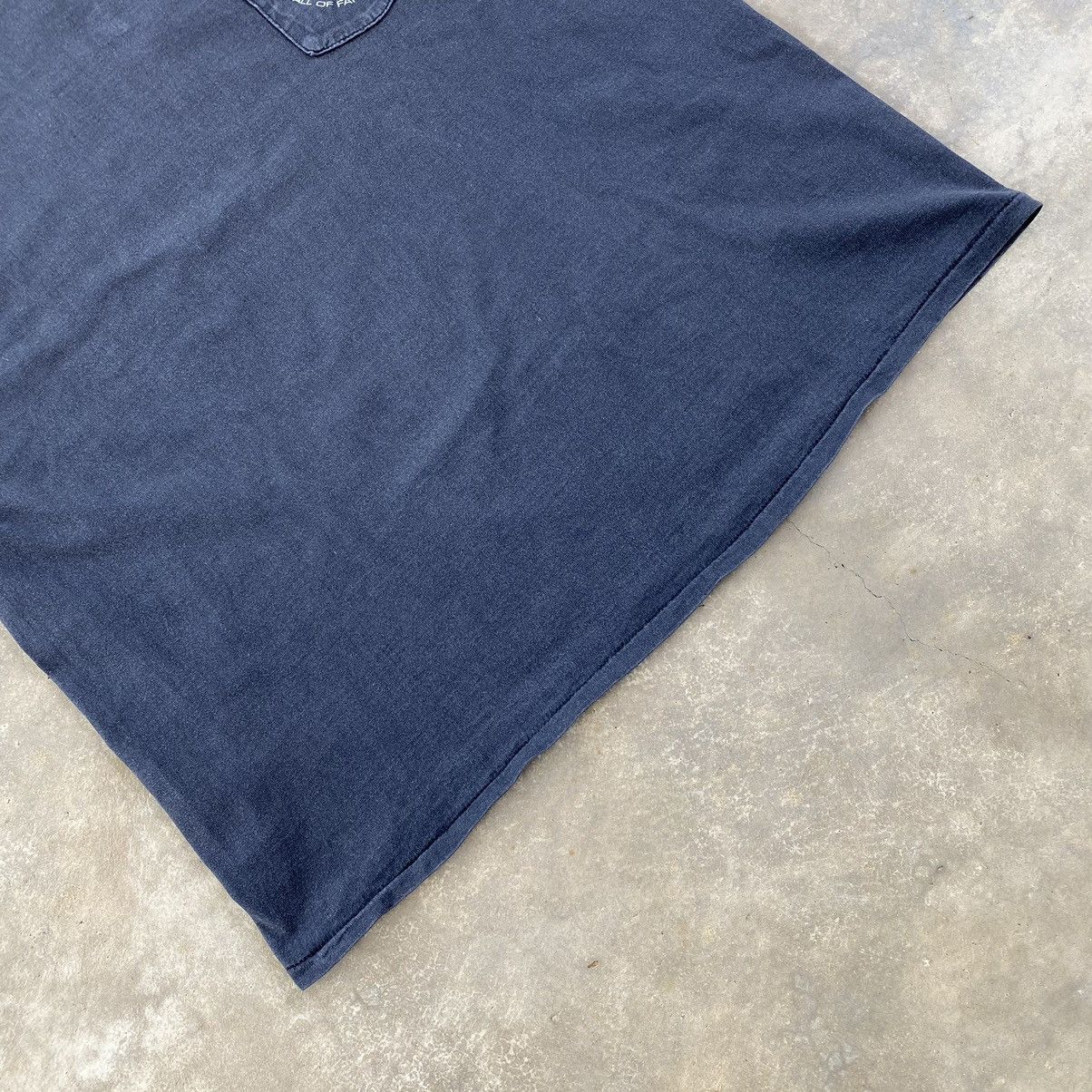 Band Tees Vintage 90s Rock and Roll Hall Of Fame Museum Tshirt Size US XXL / EU 58 / 5 - 5 Thumbnail