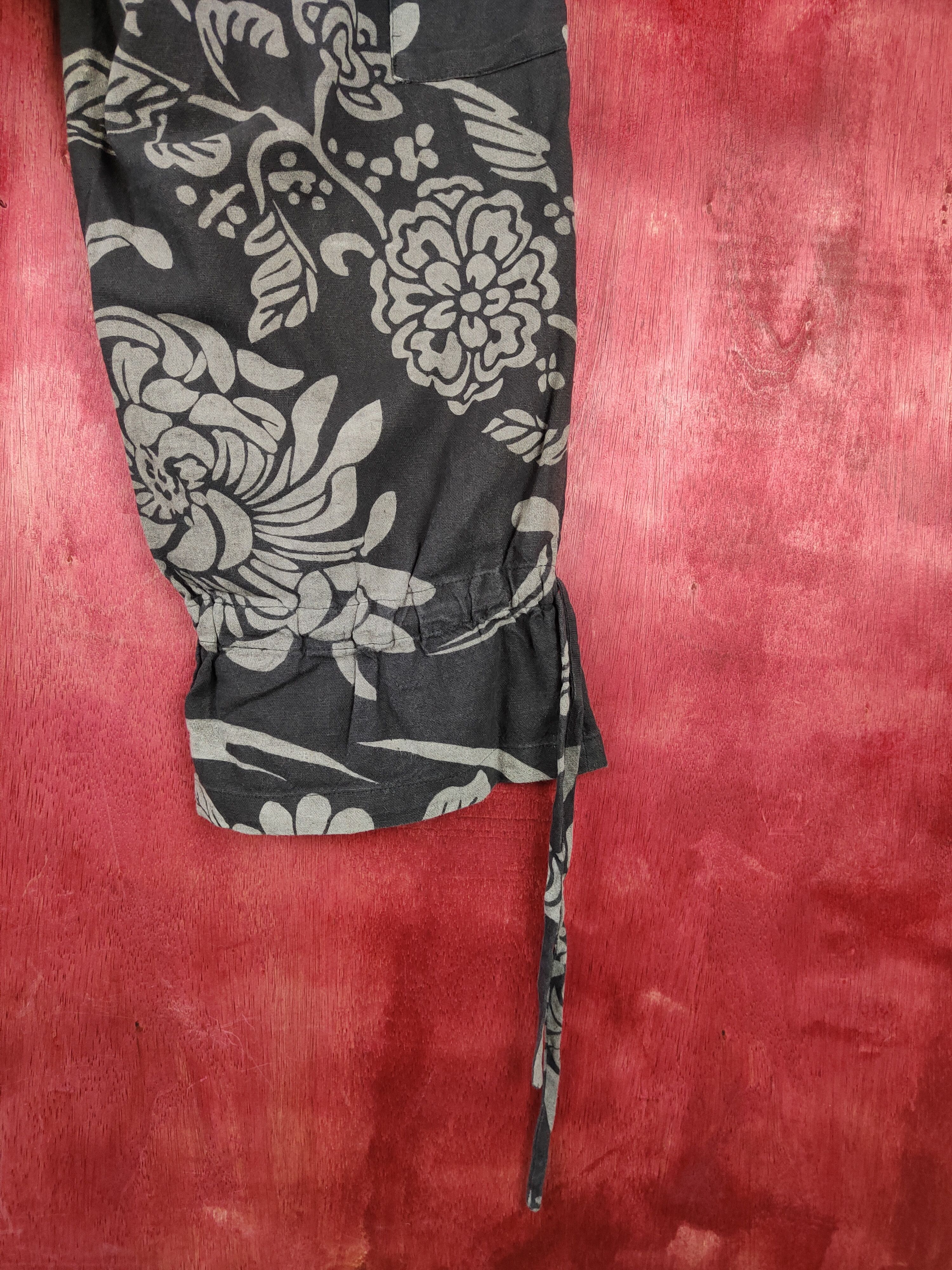 Japanese Brand Japanese Brand art flower black/gray pant #S349 Size US 26 / EU 42 - 14 Thumbnail