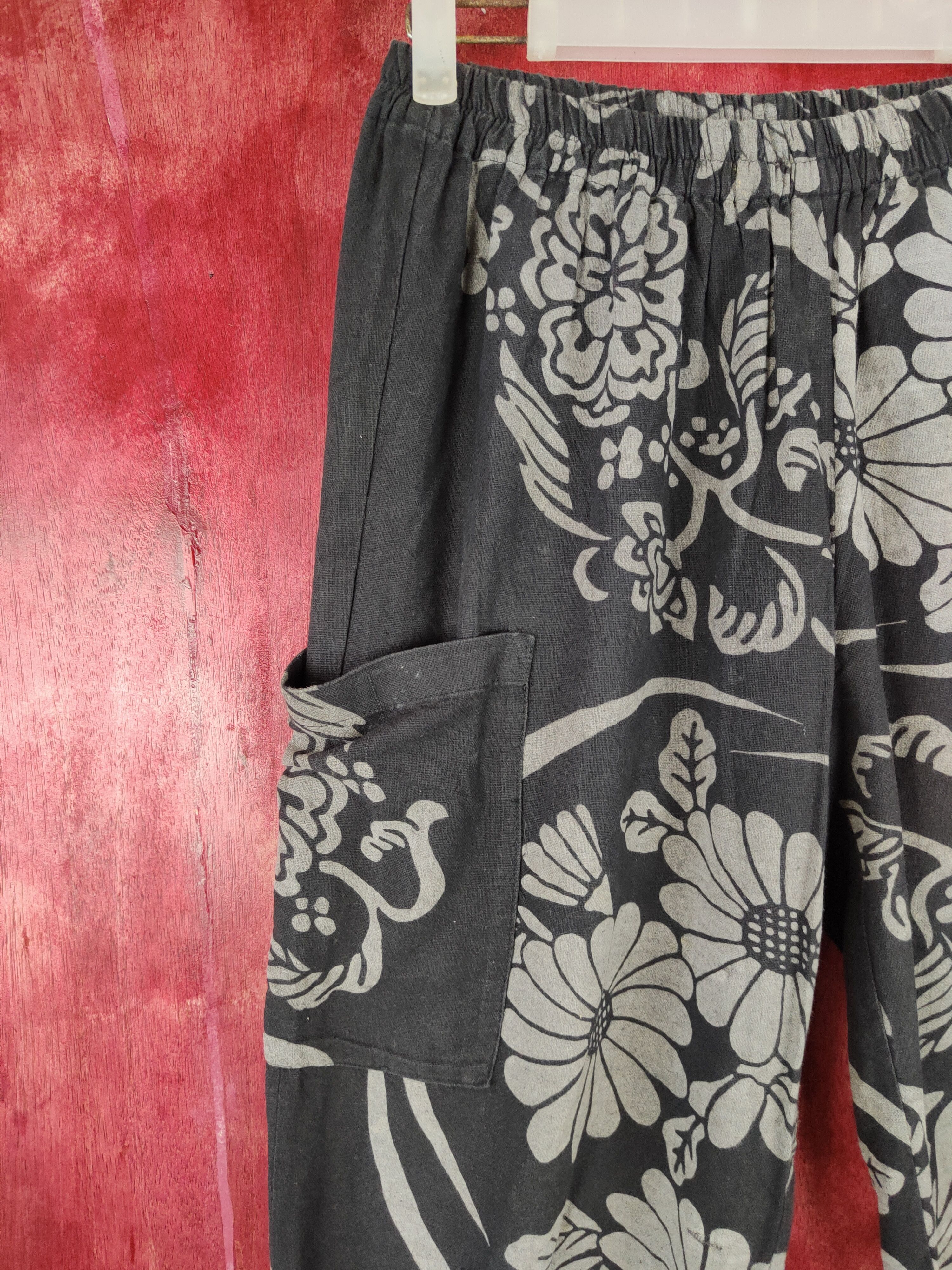 Japanese Brand Japanese Brand art flower black/gray pant #S349 Size US 26 / EU 42 - 5 Thumbnail