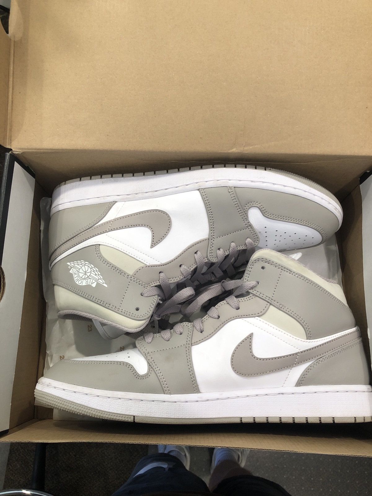 Air Jordan 1 high top grey