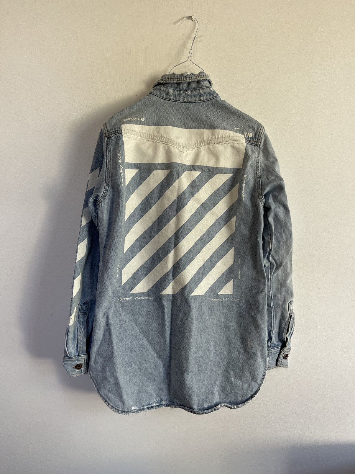 Off white denim temperature diagonal jacket