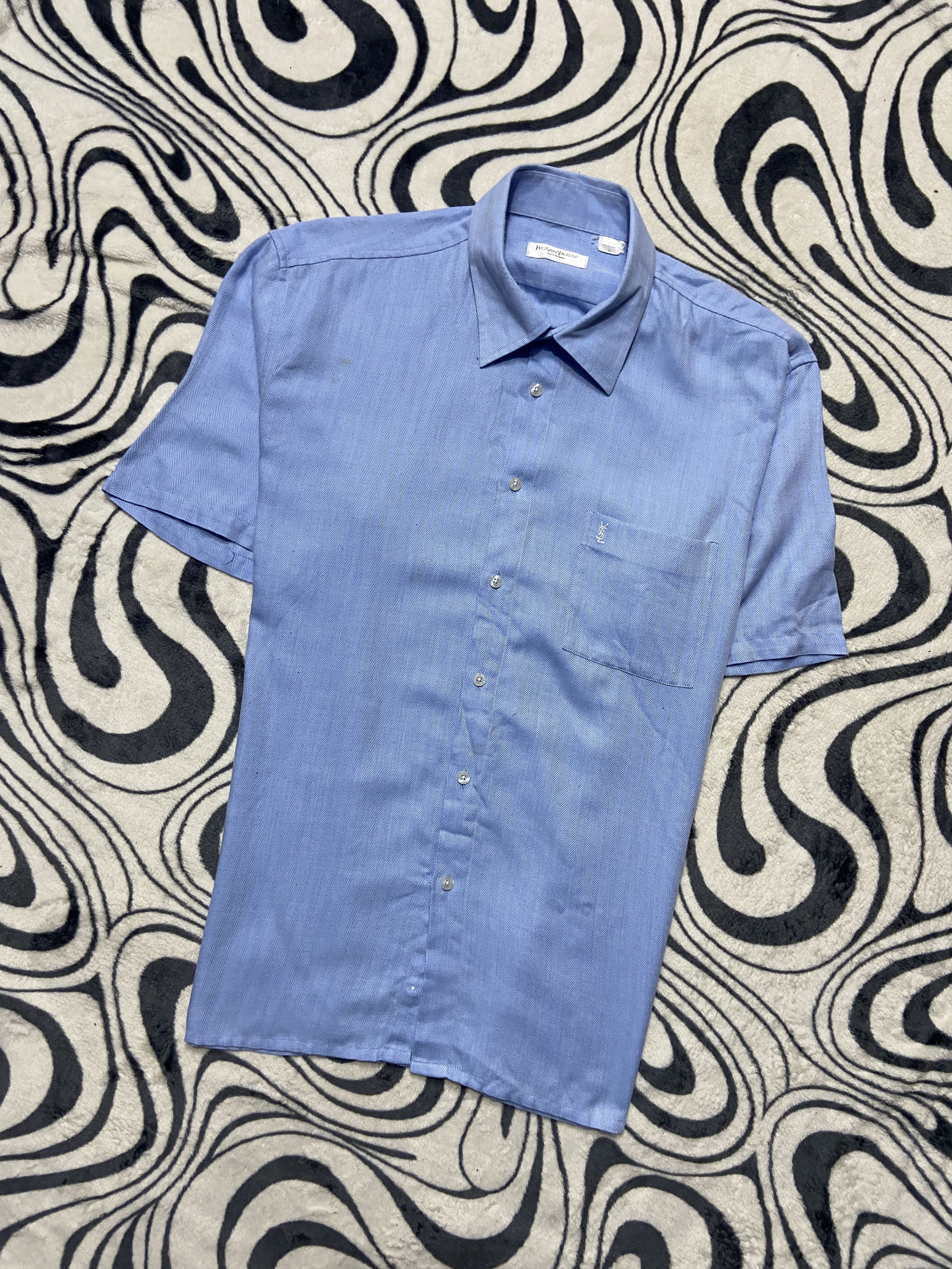 Yves Saint Laurent Yves Saint Laurent YSL Men's Short Sleeve Shirt Size US XL / EU 56 / 4 - 1 Thumbnail