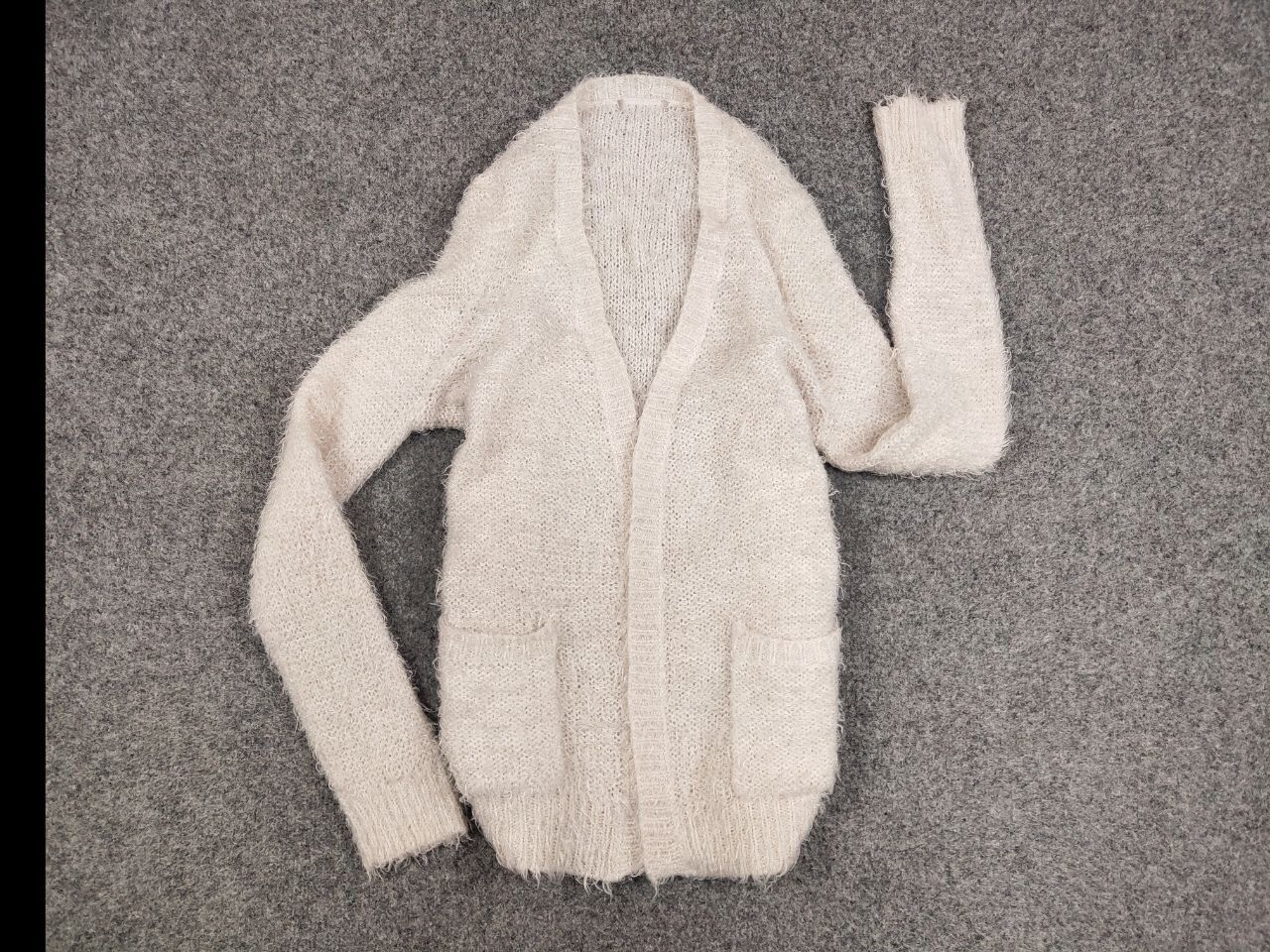 Japanese Brand Rare Vintage Japanese Cardigan Mohair Style Fuzzy Sweater Size US S / EU 44-46 / 1 - 11 Thumbnail