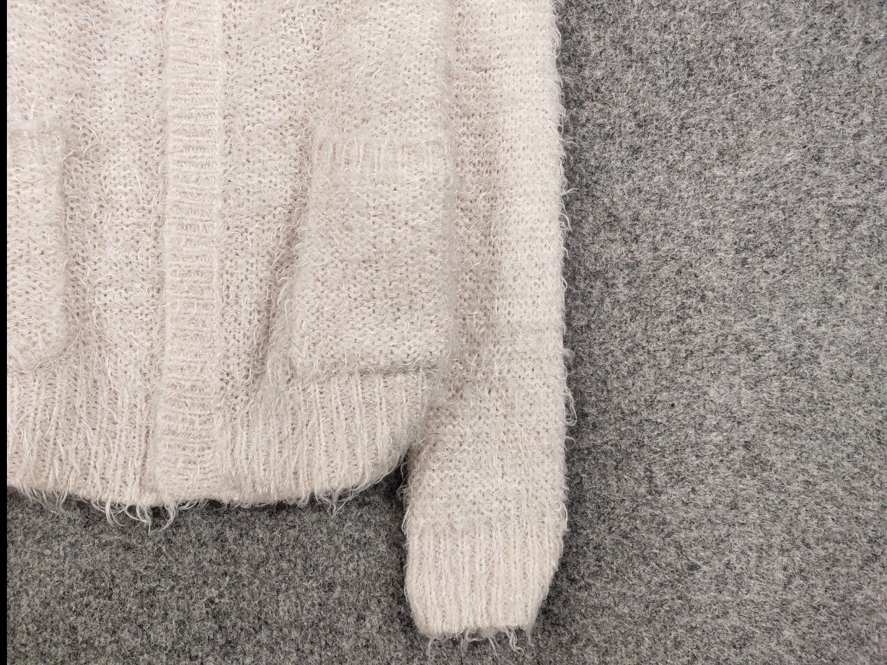 Japanese Brand Rare Vintage Japanese Cardigan Mohair Style Fuzzy Sweater Size US S / EU 44-46 / 1 - 9 Thumbnail