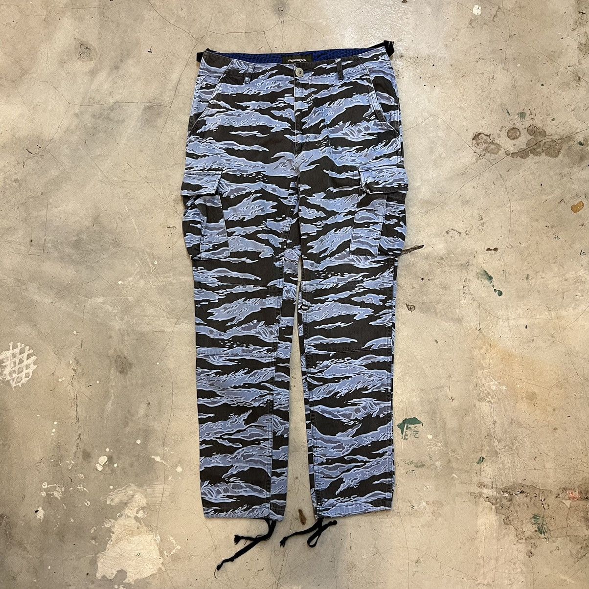 PHENOMENON SS2011 Phenomenon Blue Tigerstripe Pants Size US 31 - 1 Thumbnail