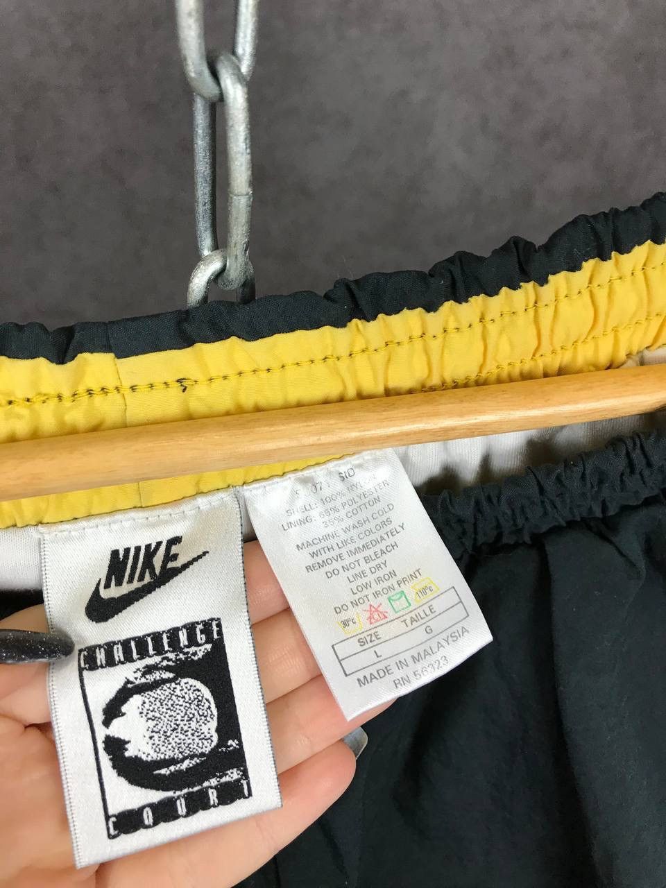 Nike Nike Challenge Court swoosh vintage nylon sweatpants Size US 34 / EU 50 - 3 Thumbnail